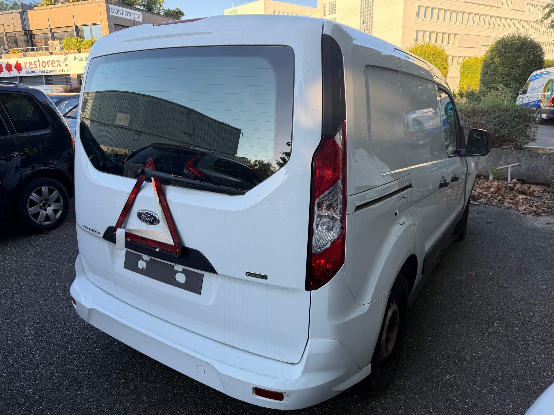 FORD Transit Connect Van T200 1.0 EcoBoost Trend-image-3