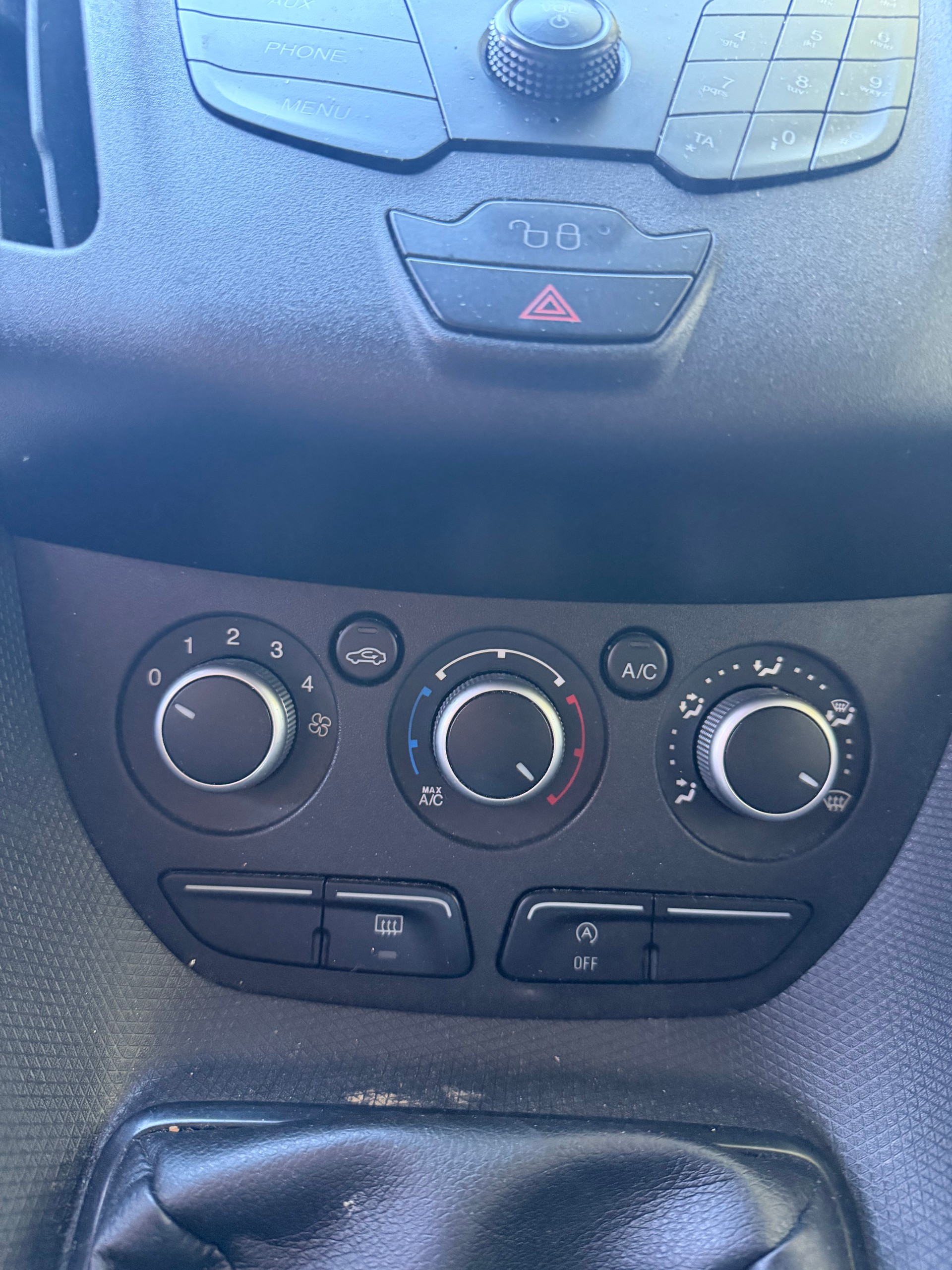 FORD Transit Connect Van T200 1.0 EcoBoost Trend-image-8