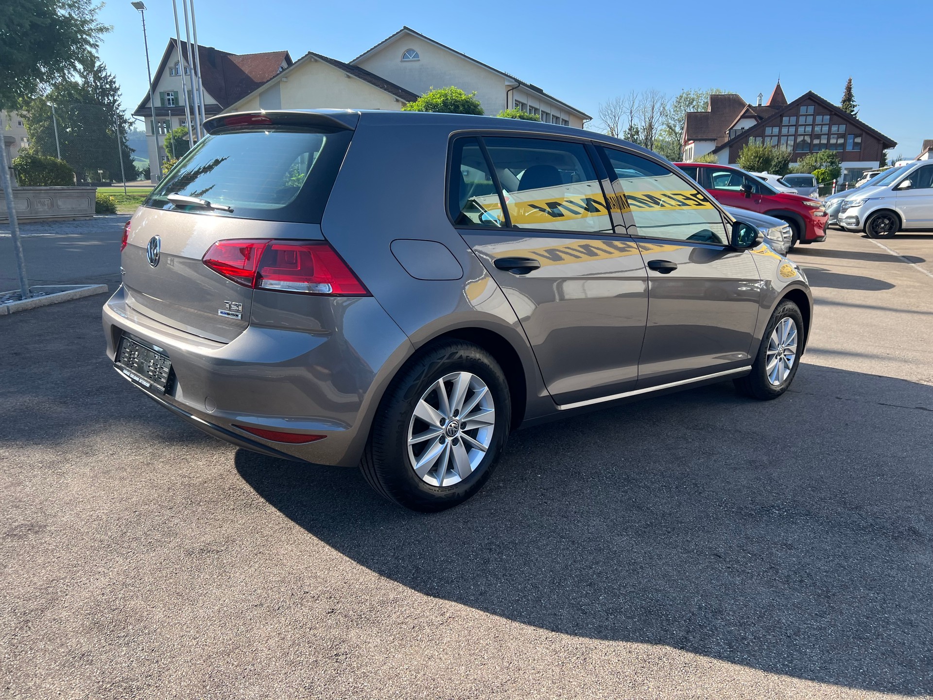 VW Golf 1.2 TSI Trendline-image-11