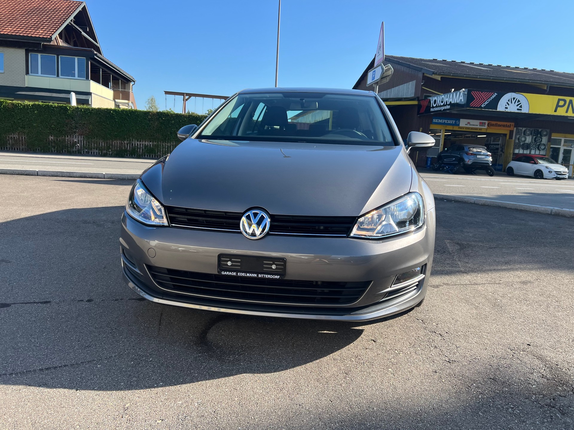 VW Golf 1.2 TSI Trendline-image-3