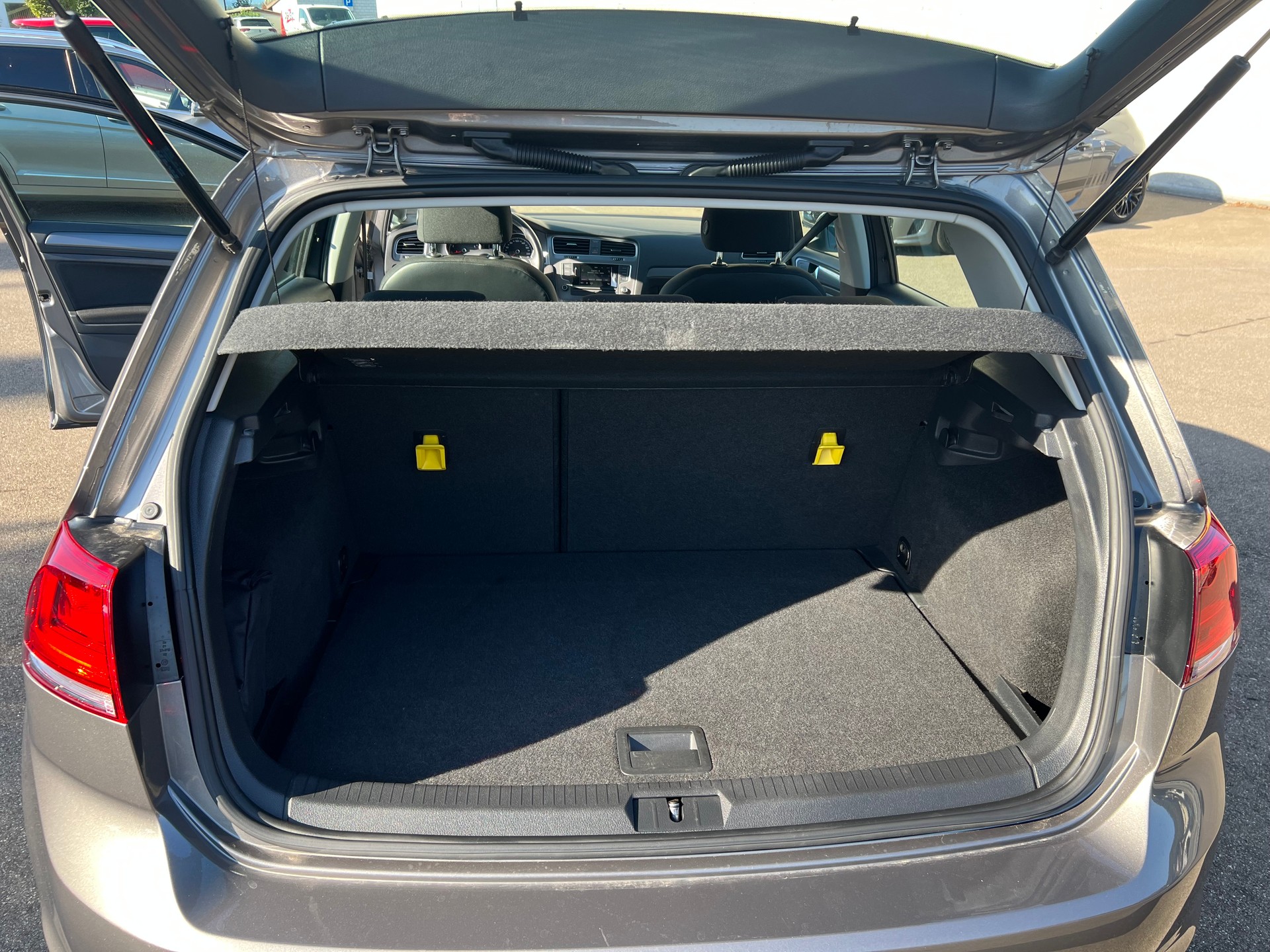 VW Golf 1.2 TSI Trendline-image-24
