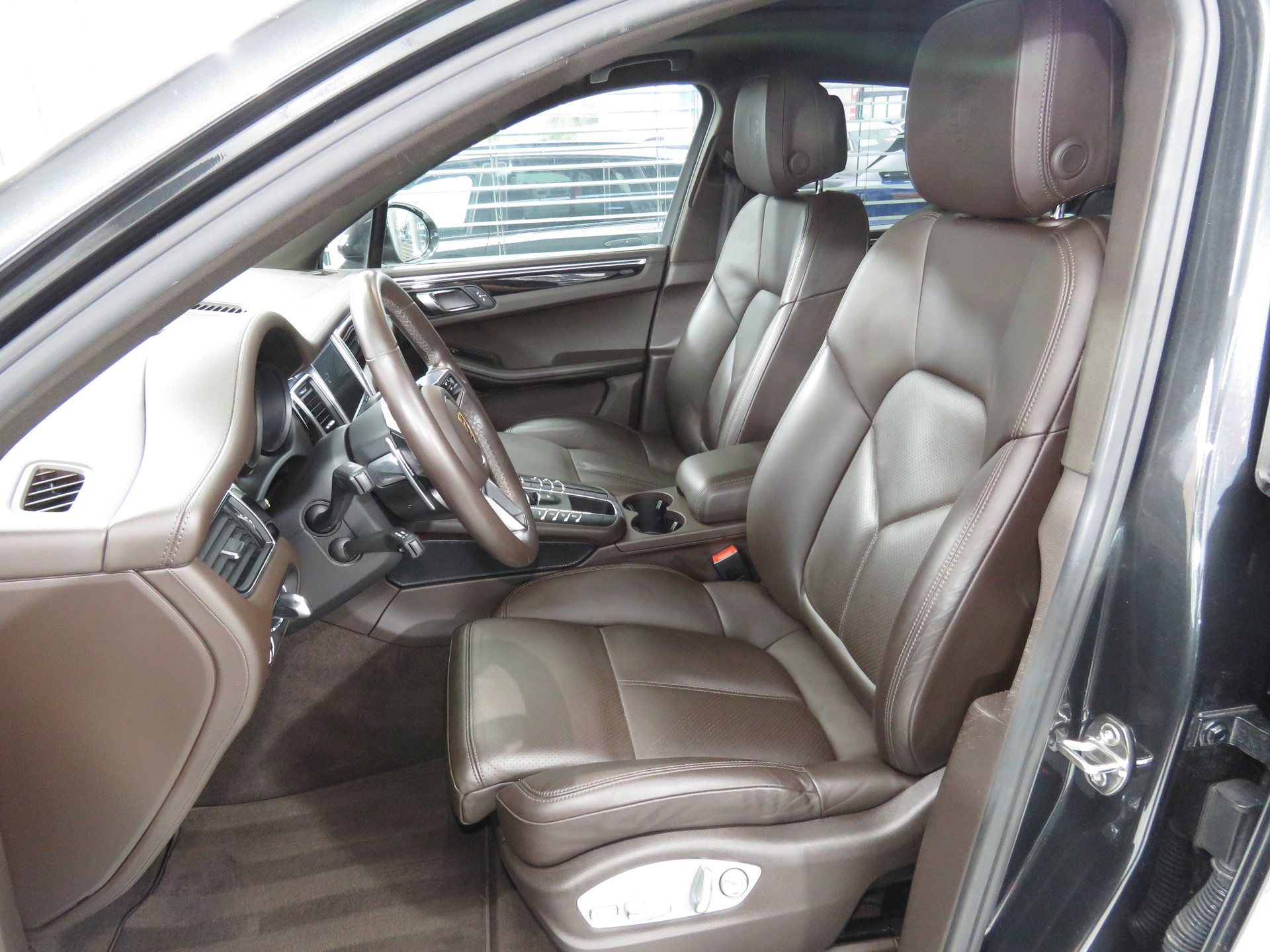 PORSCHE Macan S PDK Automat-image-7
