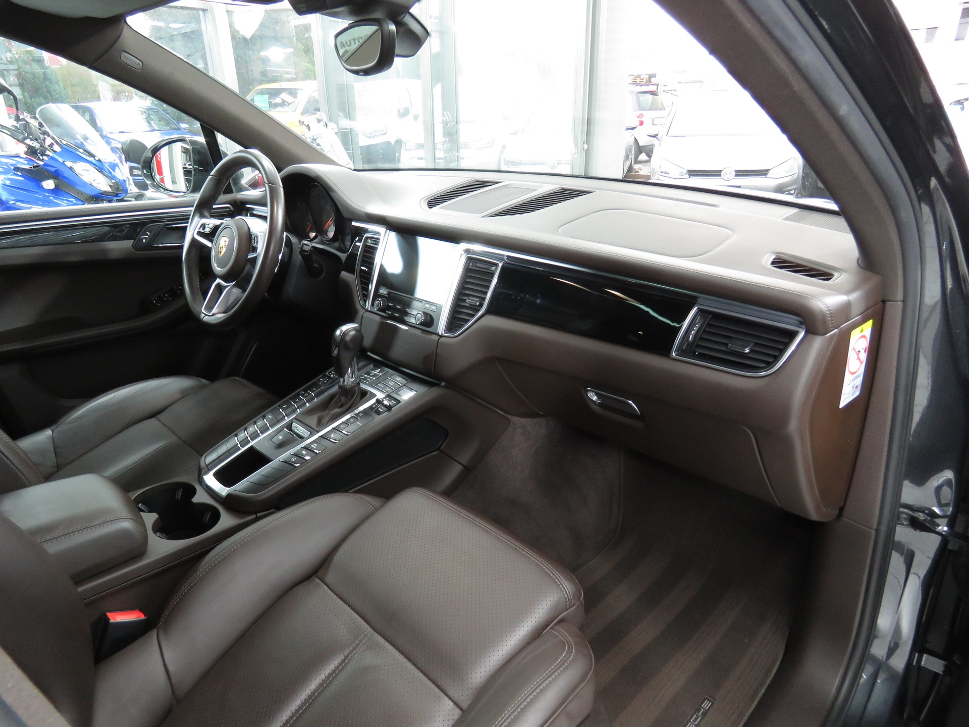 PORSCHE Macan S PDK Automat-image-11