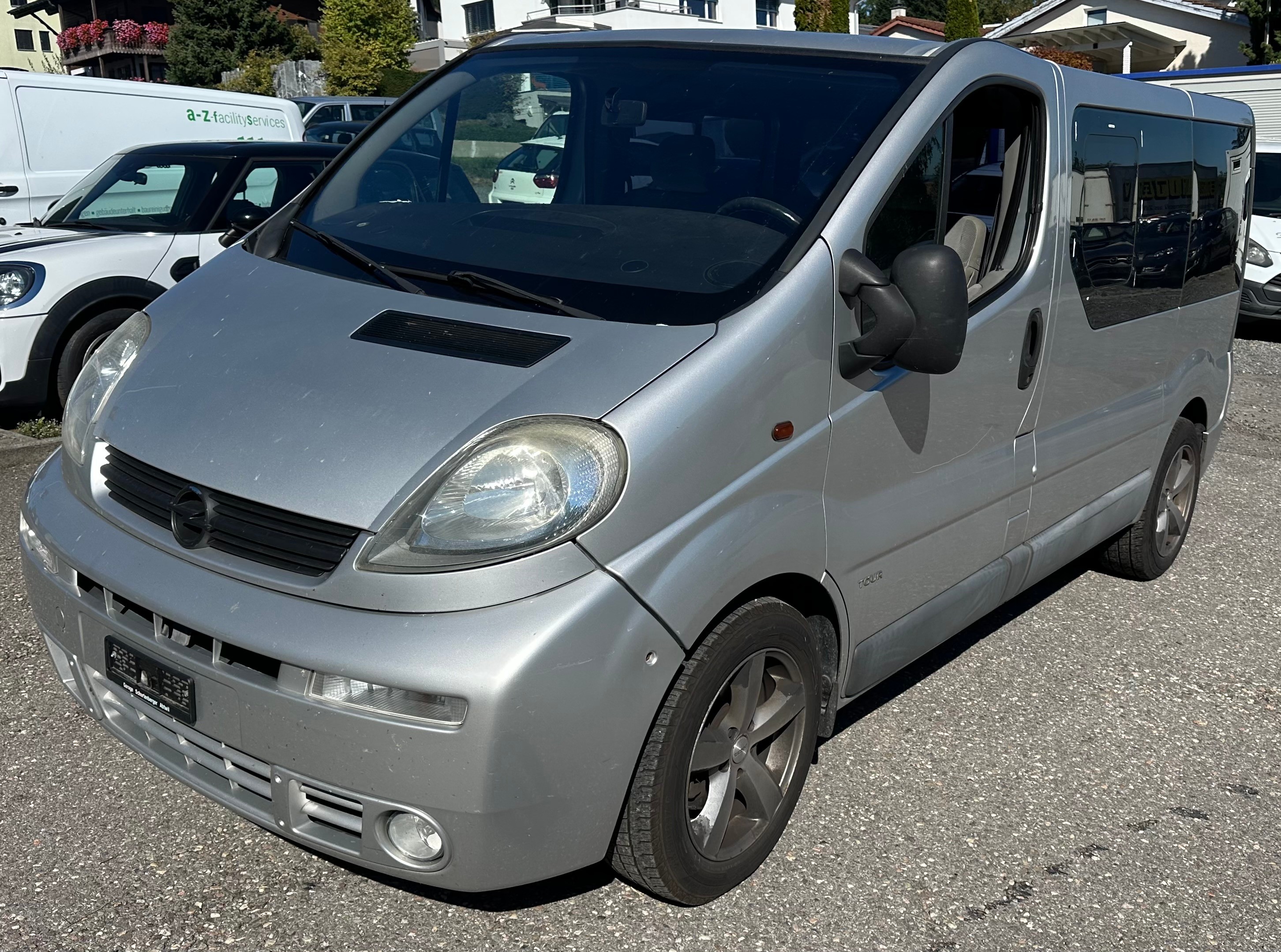 OPEL Vivaro 2.5 CDTI 2.7t — slika 1
