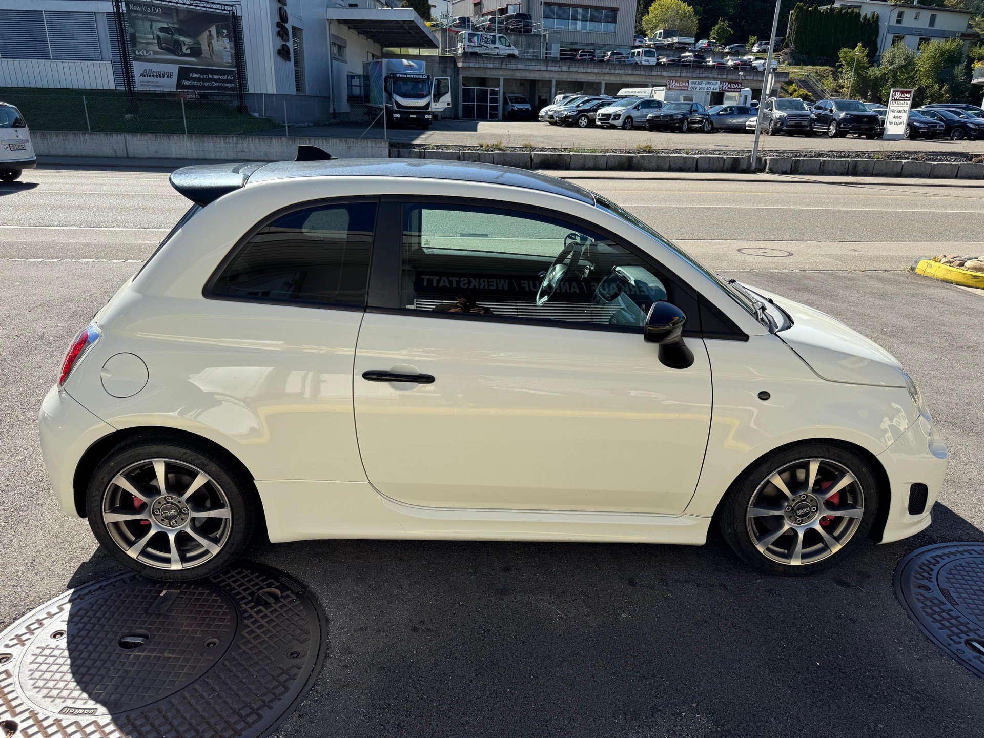 FIAT 500 1.4 16V Turbo Abarth-image-6
