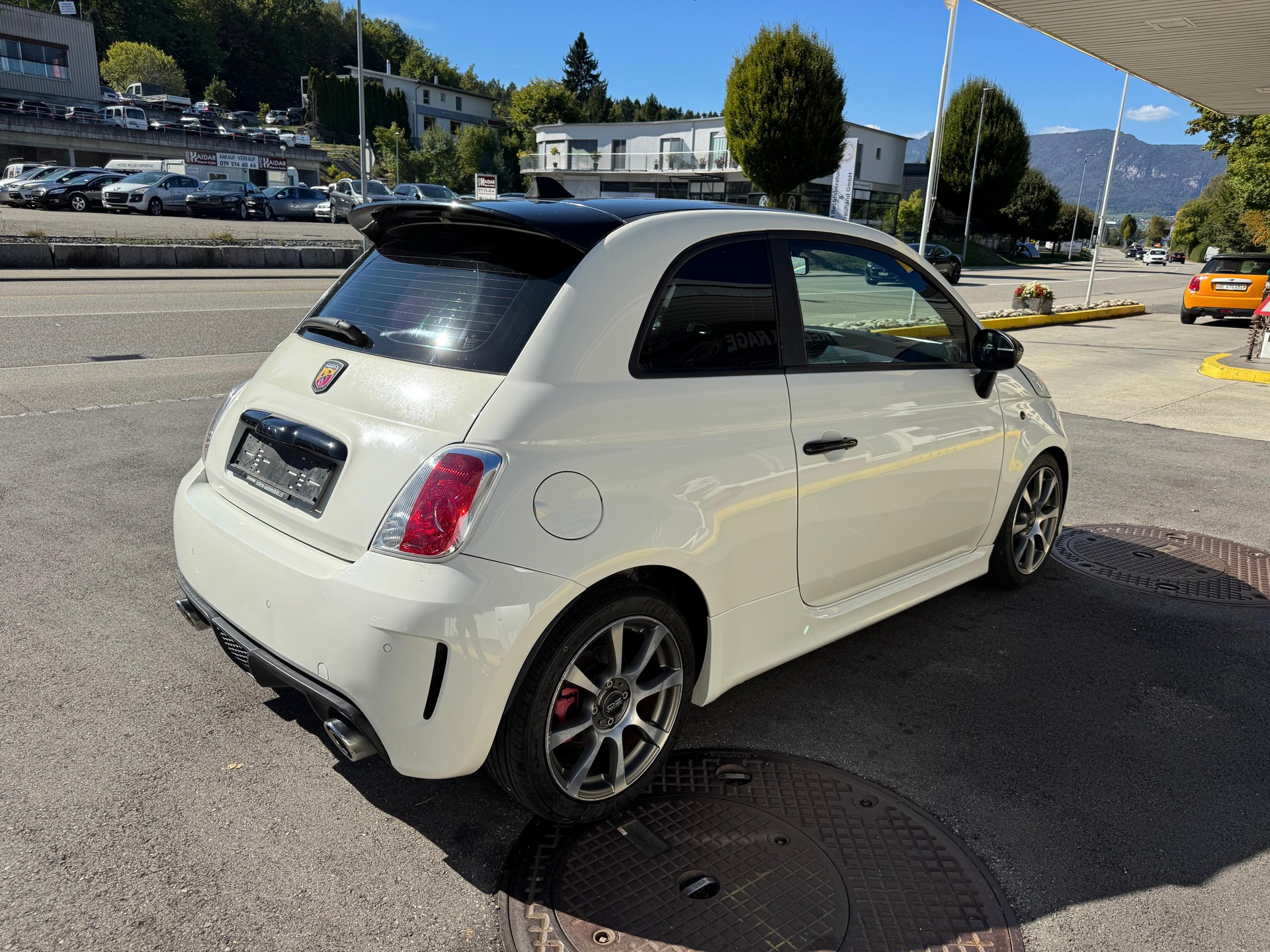 FIAT 500 1.4 16V Turbo Abarth-image-5
