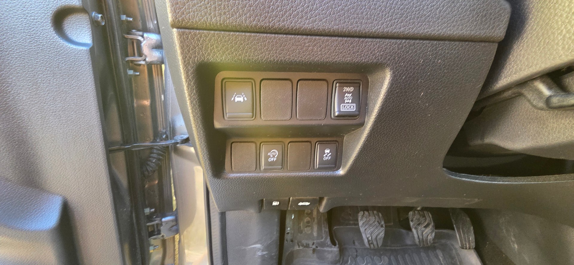 NISSAN Qashqai 1.6 dCi N-Connecta ALL-MODE 4x4-image-9