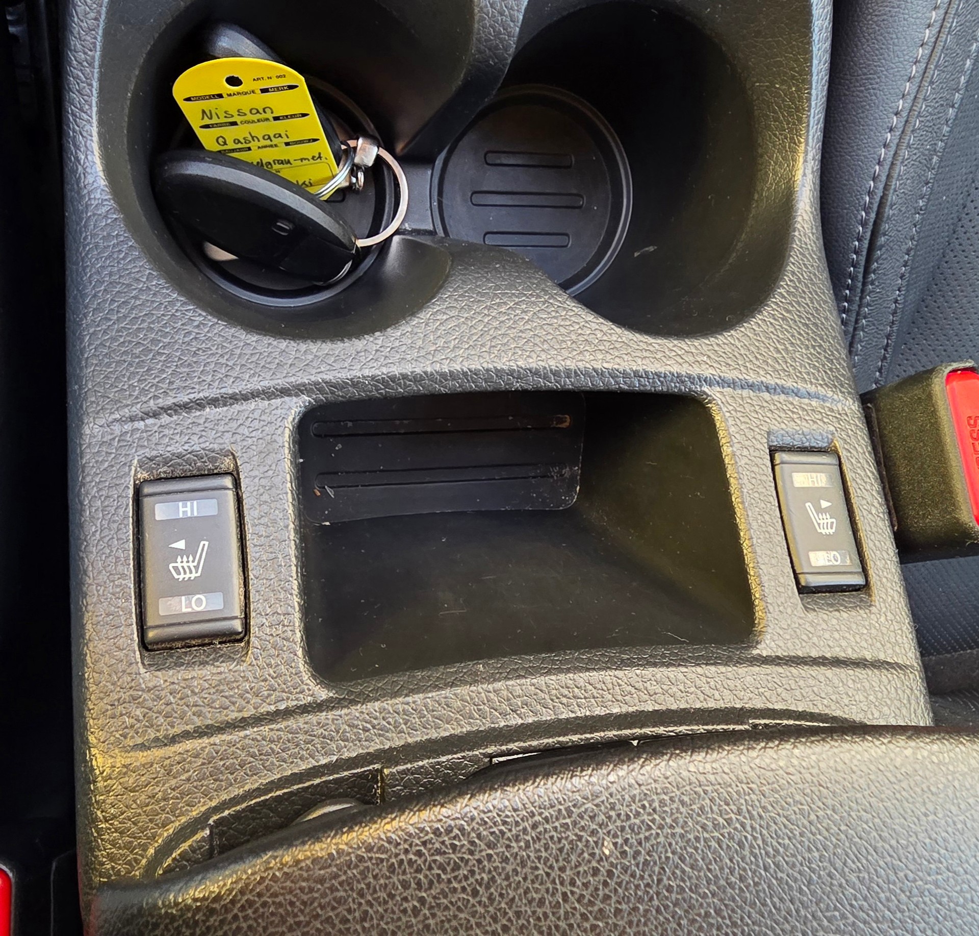 NISSAN Qashqai 1.6 dCi N-Connecta ALL-MODE 4x4-image-11
