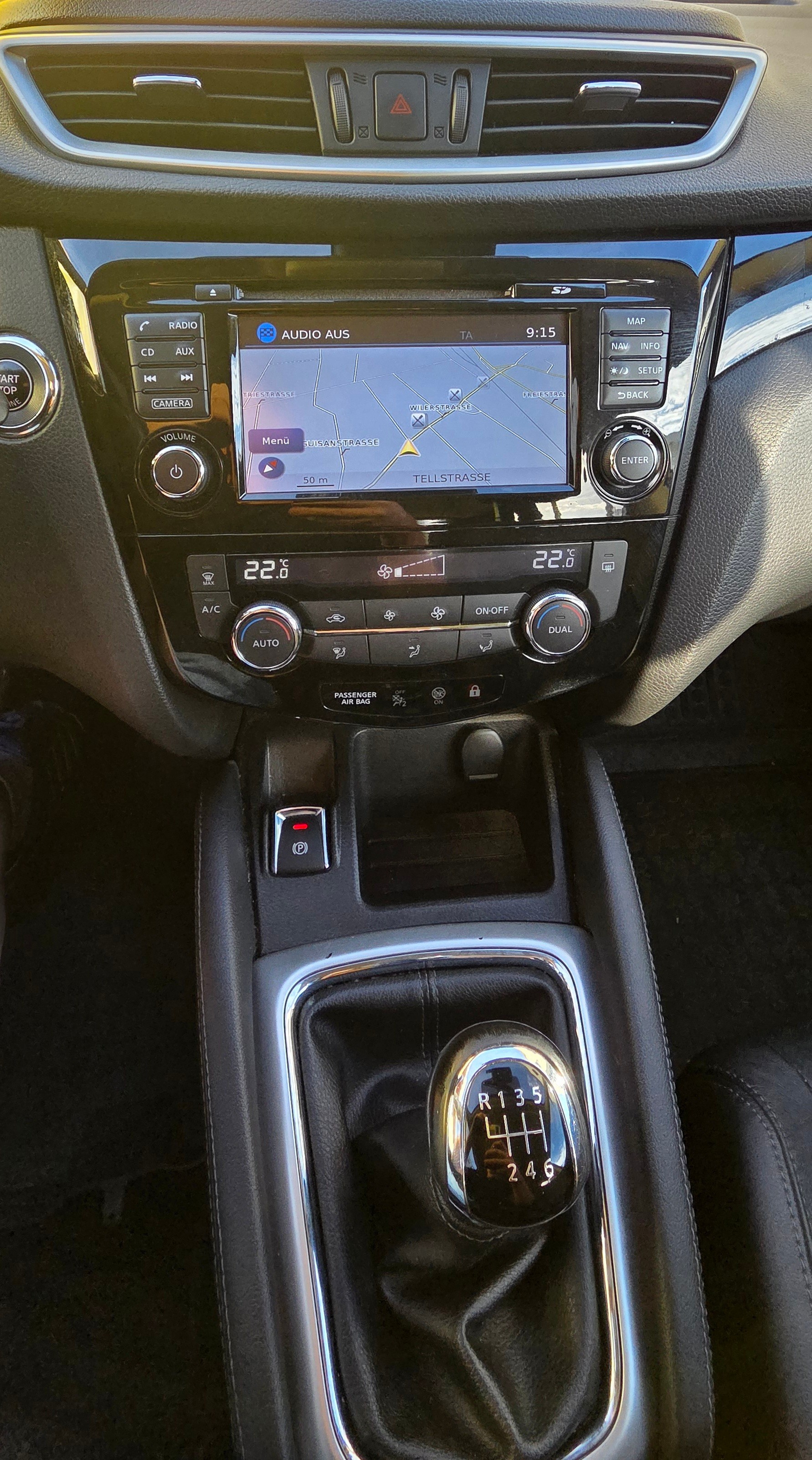 NISSAN Qashqai 1.6 dCi N-Connecta ALL-MODE 4x4-image-12