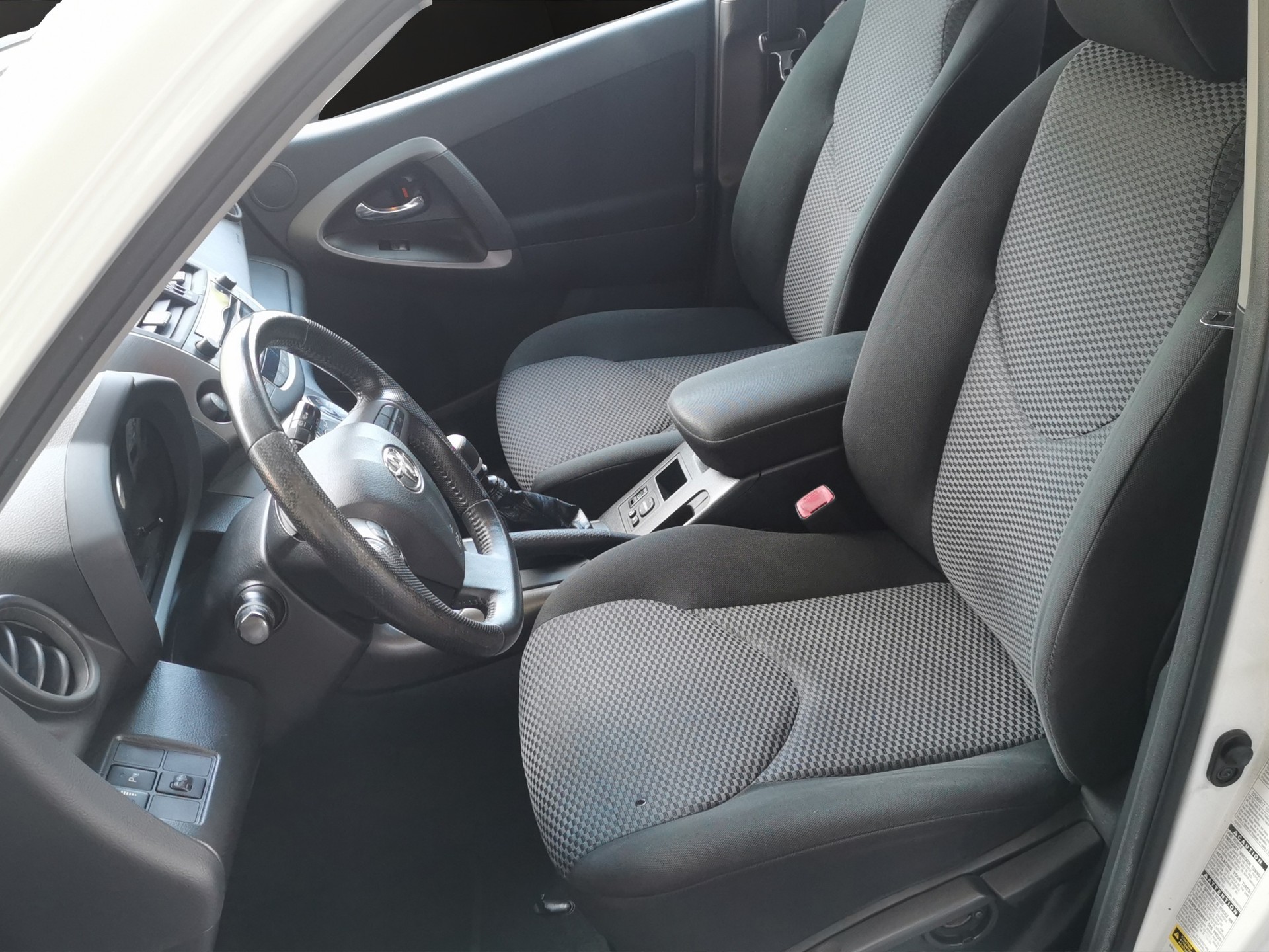 TOYOTA RAV-4 2.0 16V Linea Luna-image-10