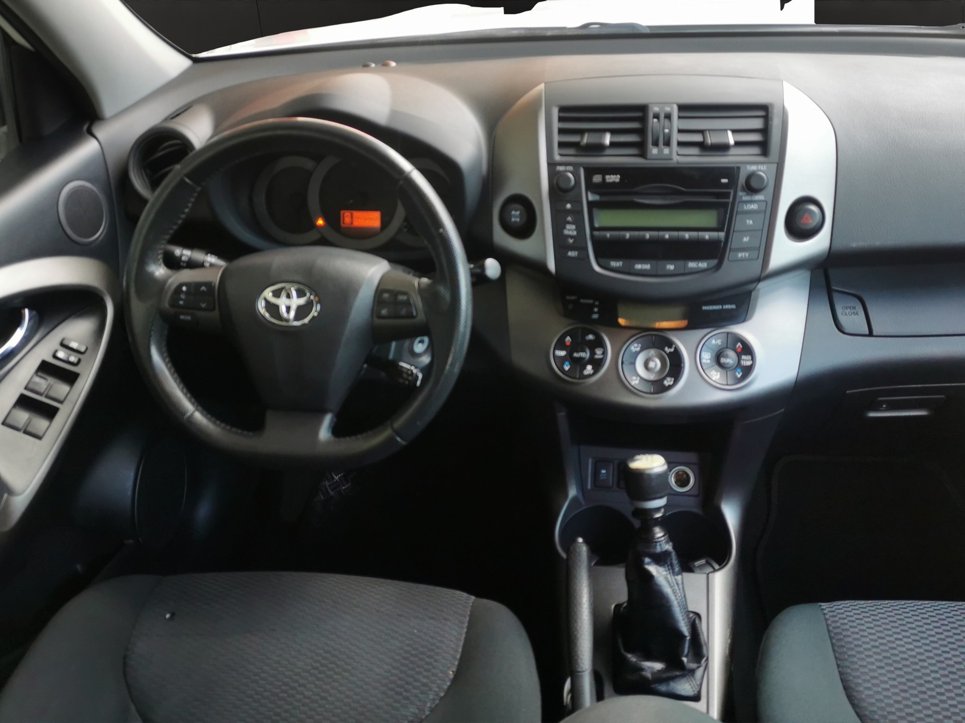 TOYOTA RAV-4 2.0 16V Linea Luna-image-15