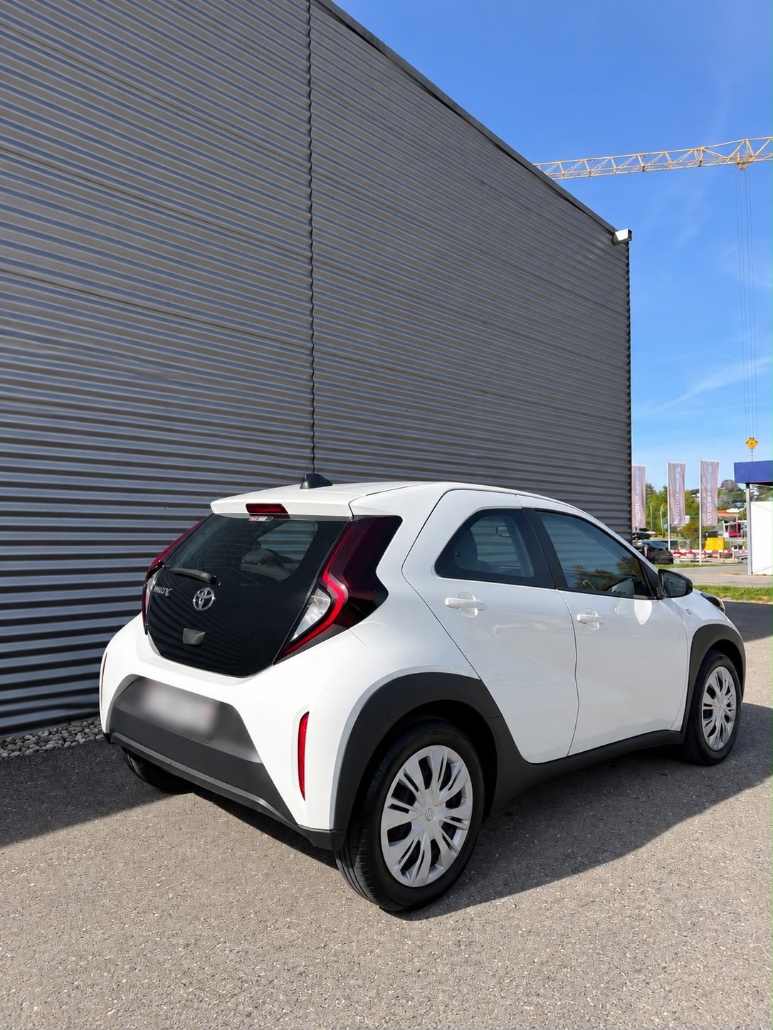 TOYOTA 1.0 VVT-i Style-image-1