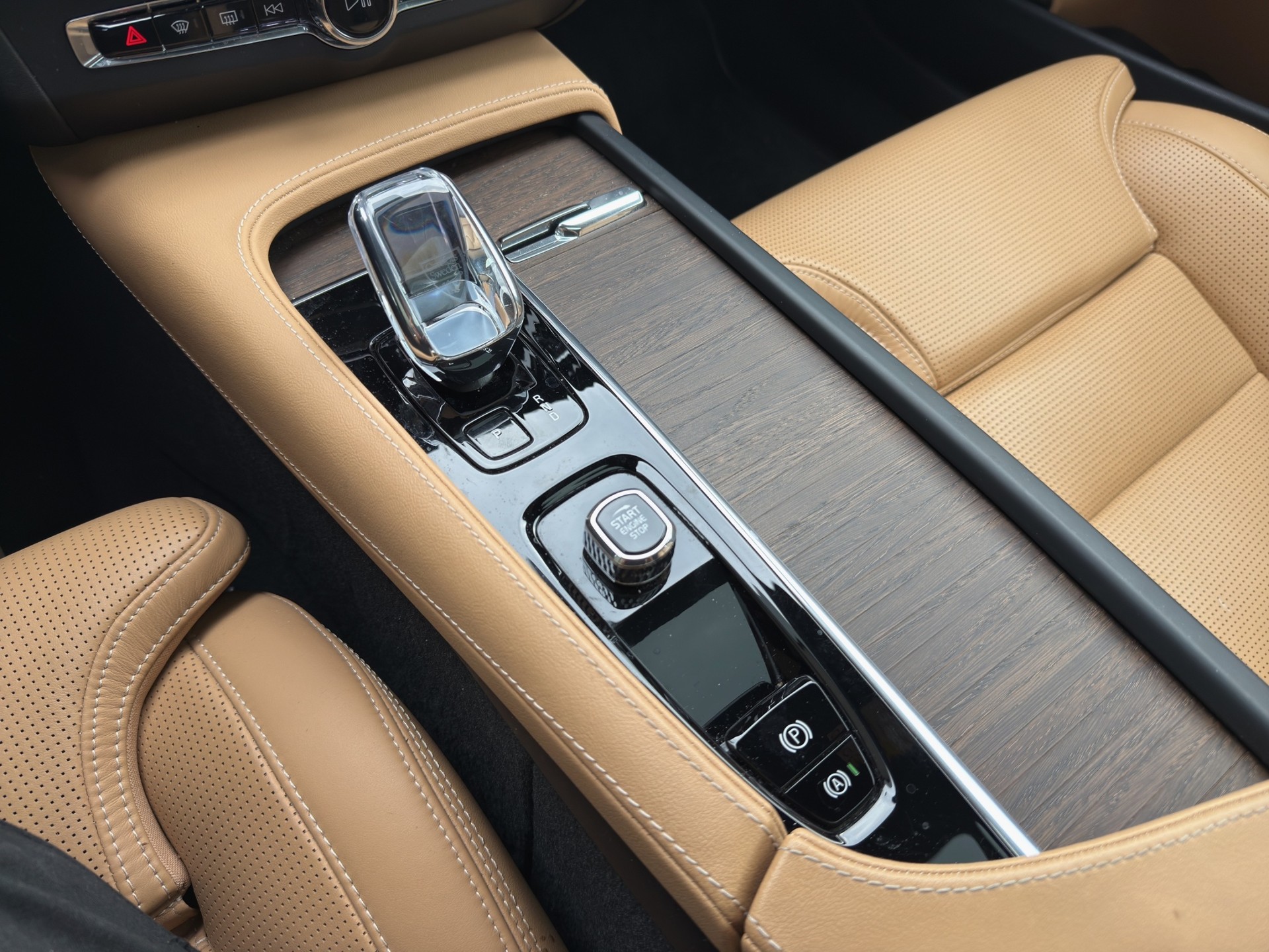 VOLVO S90 B6 Benzin Mild Hybrid AWD Ultimate Bright Geartronic-image-13