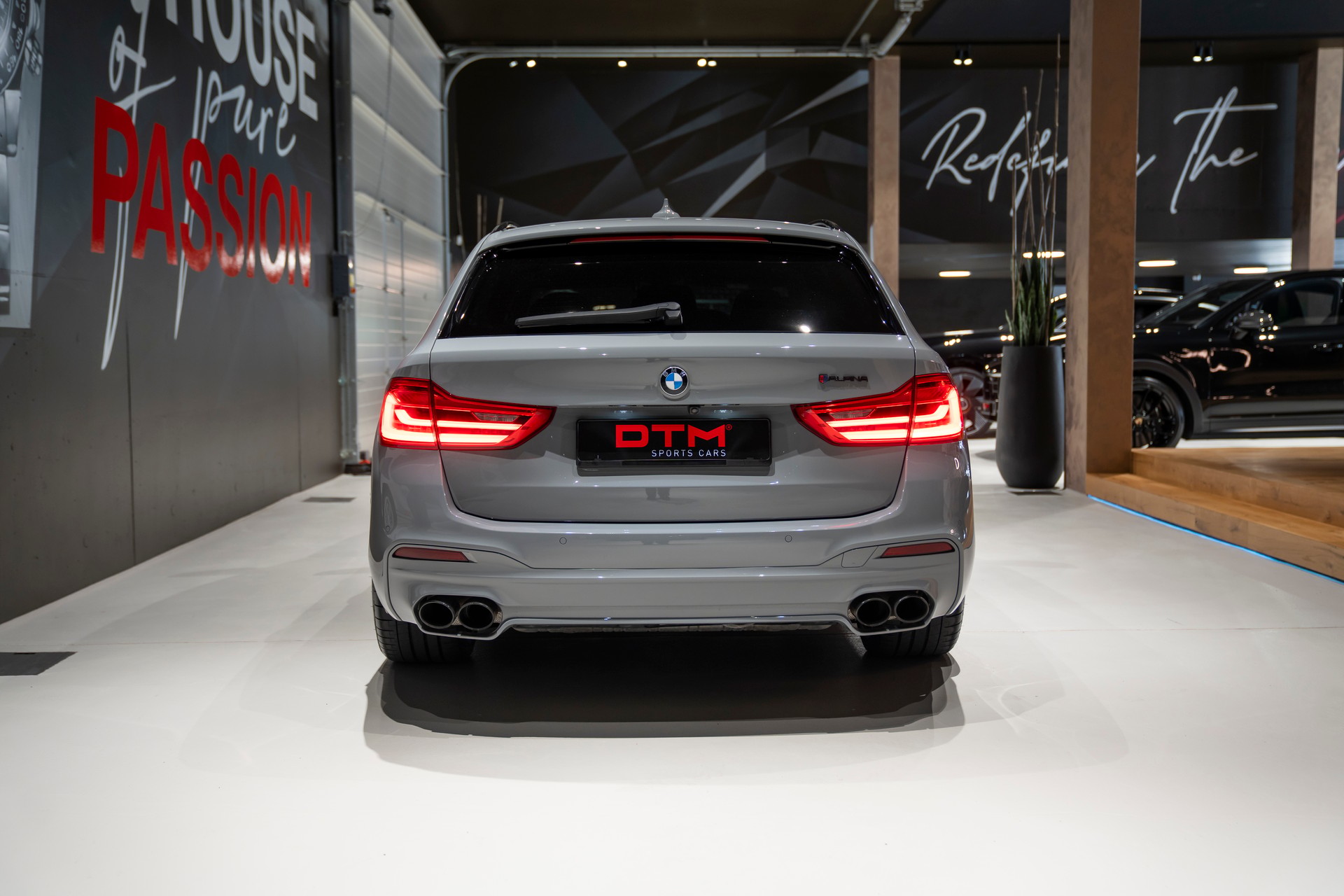 BMW-ALPINA B5 BiTurbo Touring 4.4 V8 xDrive Switch-Tronic-image-4
