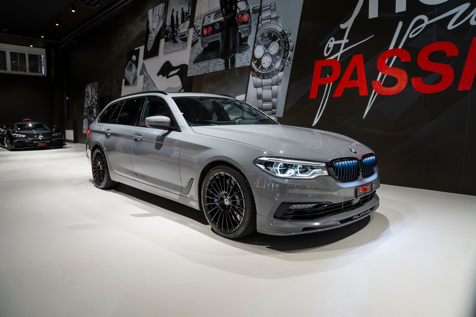 BMW-ALPINA B5 BiTurbo Touring 4.4 V8 xDrive Switch-Tronic-image-0