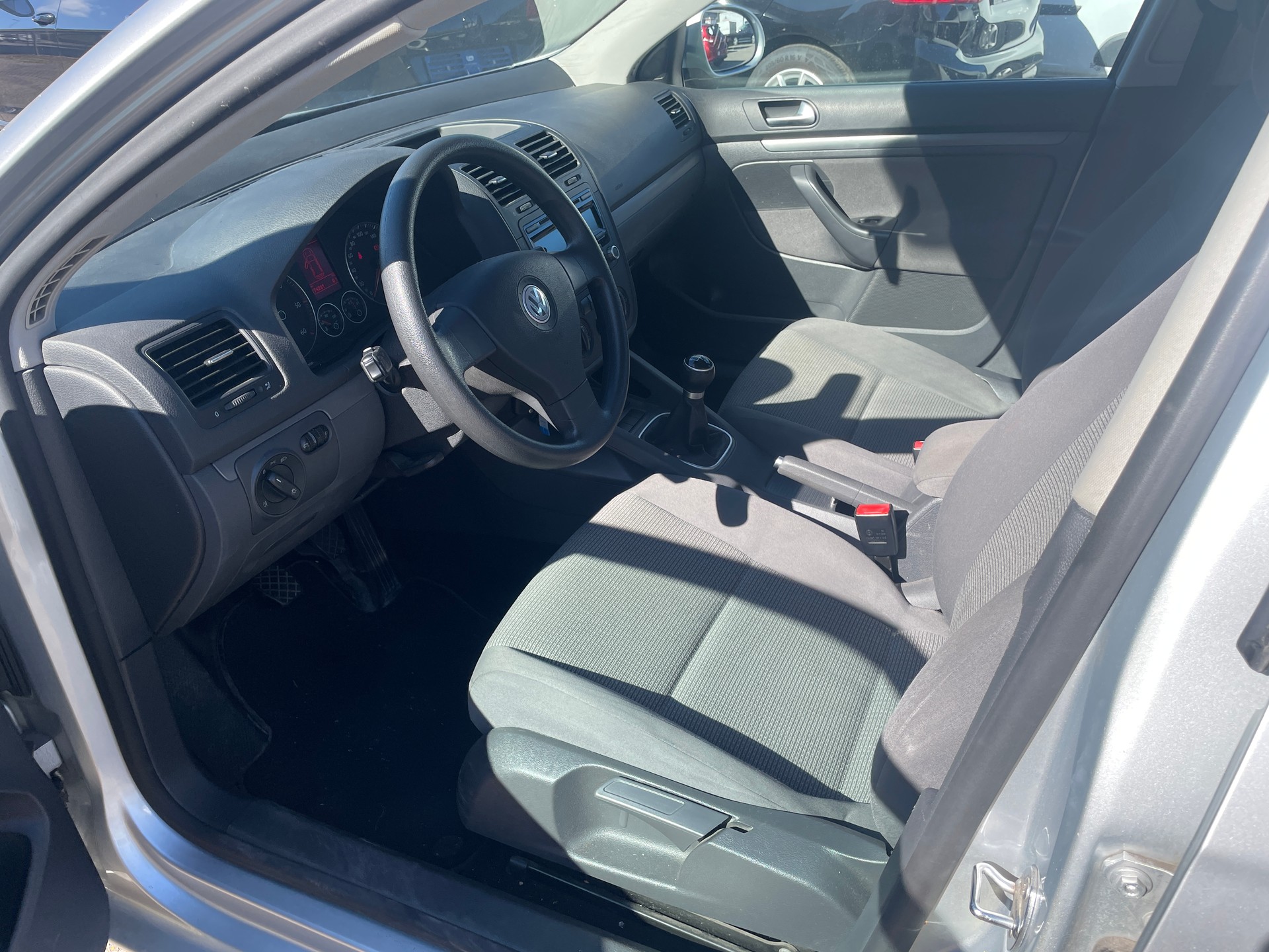 VW Golf Variant 1.9 TDI BlueMotion Comfortline-image-5