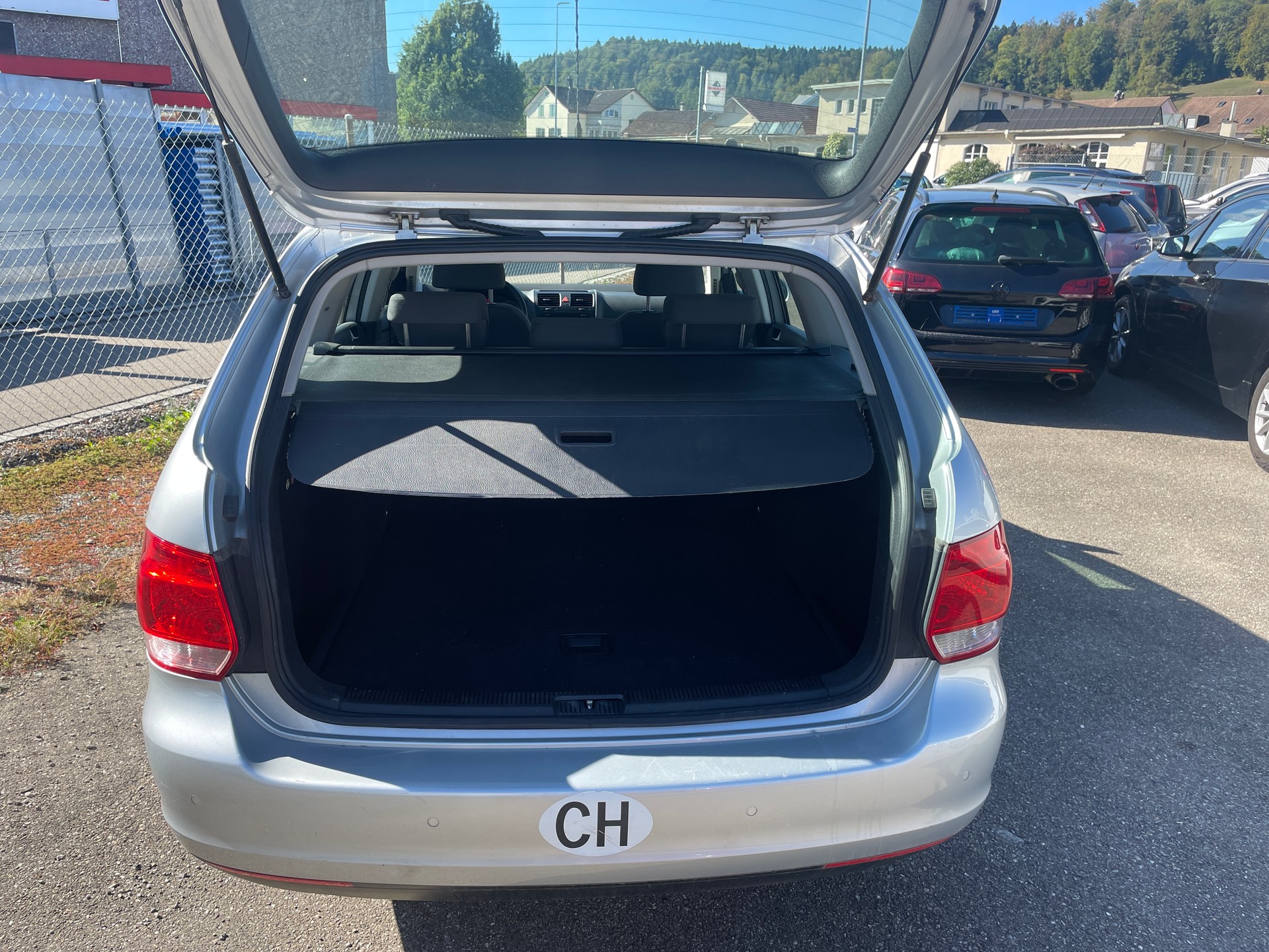 VW Golf Variant 1.9 TDI BlueMotion Comfortline-image-10