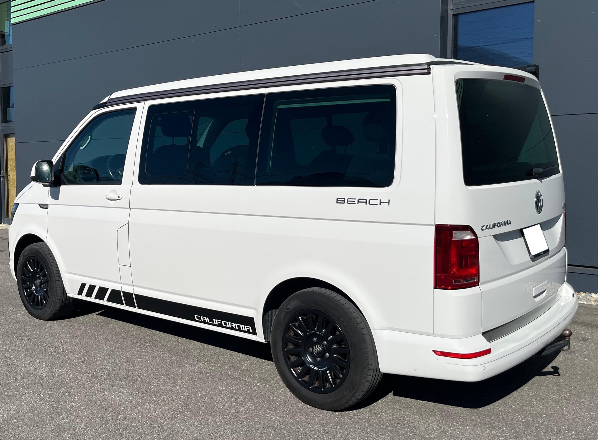 VW T6 California 2.0 Bi-TDI Beach Edition 4Motion DSG-image-3