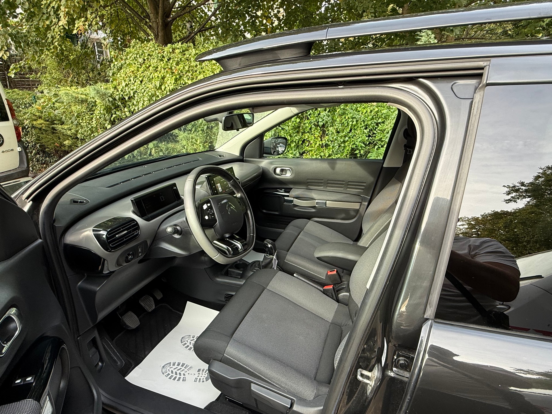 CITROEN C4 Cactus 1.2 e-THP Rip Curl-image-4