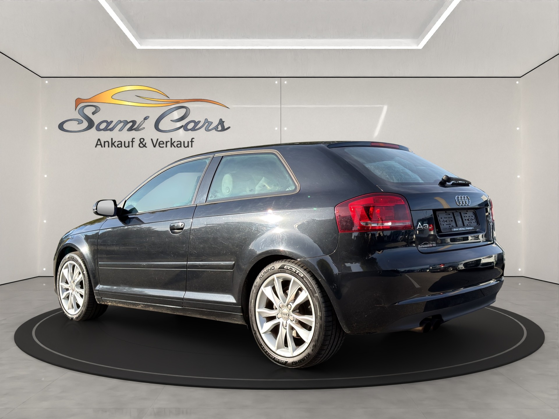 AUDI A3 2.0 TFSI Ambiente quattro S-tronic-image-4