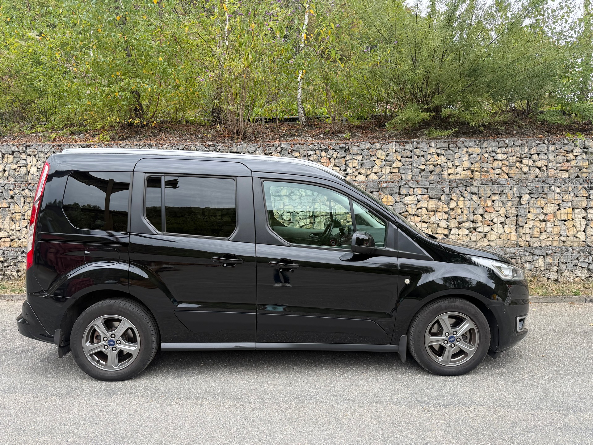 FORD Tourneo Connect 1.5 EcoBlue Titanium Automat-image-14