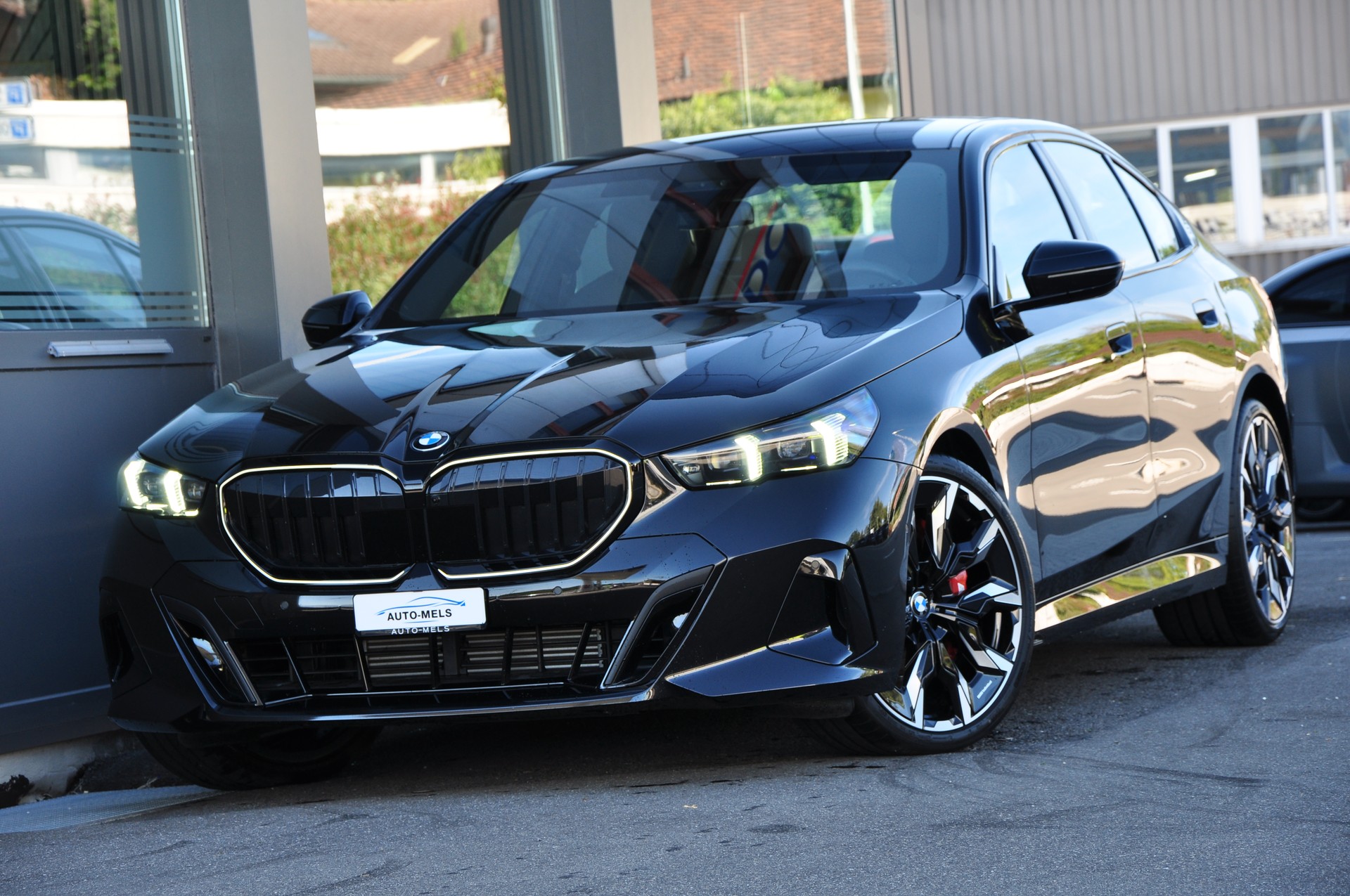 BMW 540d xDrive 48V M Sport Pro Steptronic-showroom-element-1