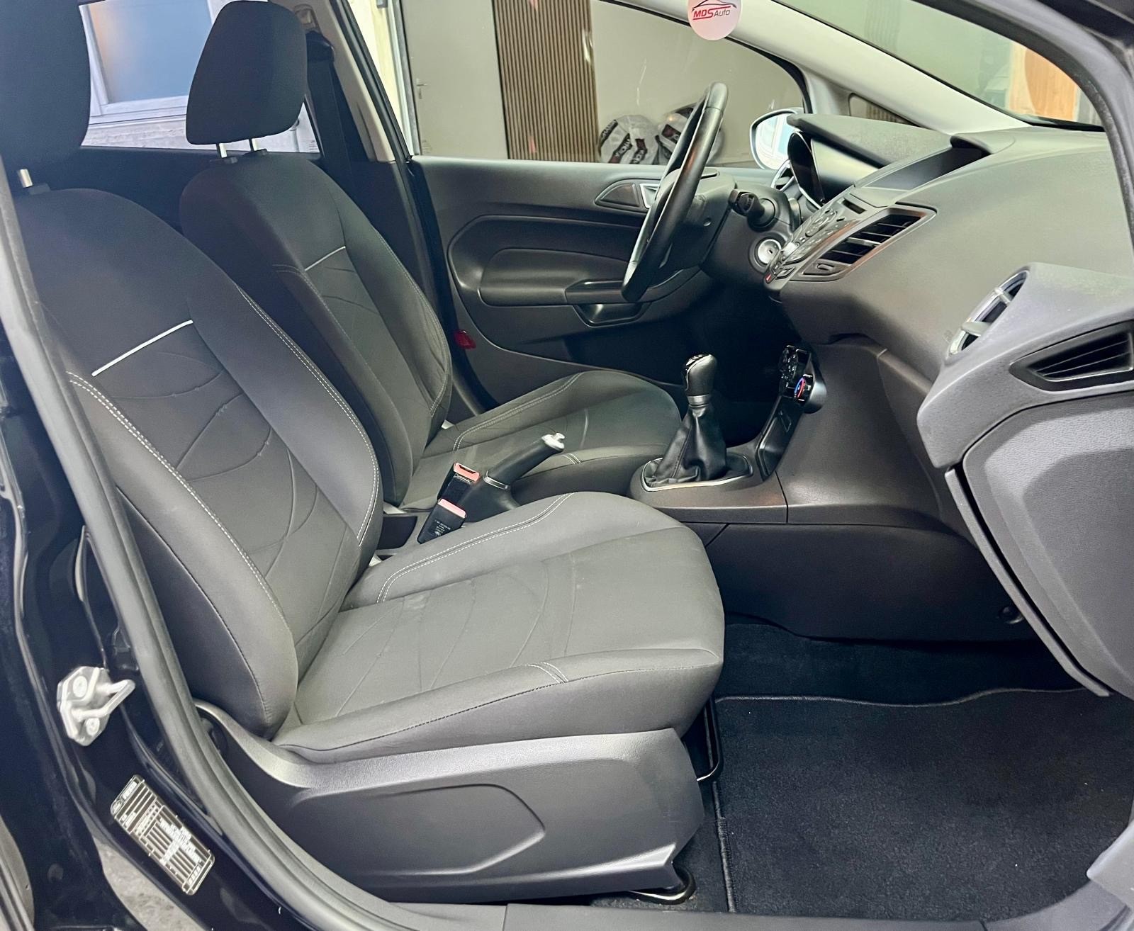 FORD Fiesta 1.0 Titanium-image-10