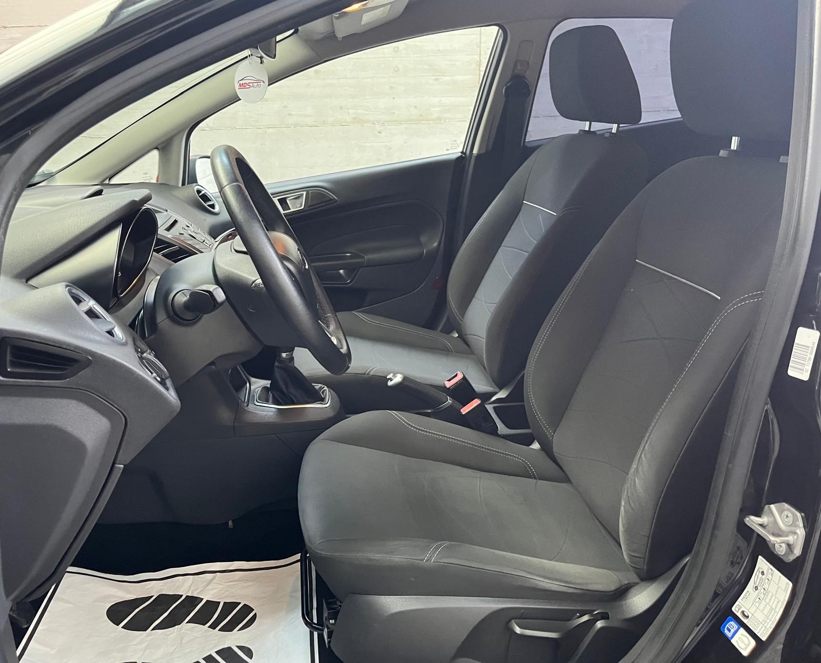 FORD Fiesta 1.0 Titanium-image-8