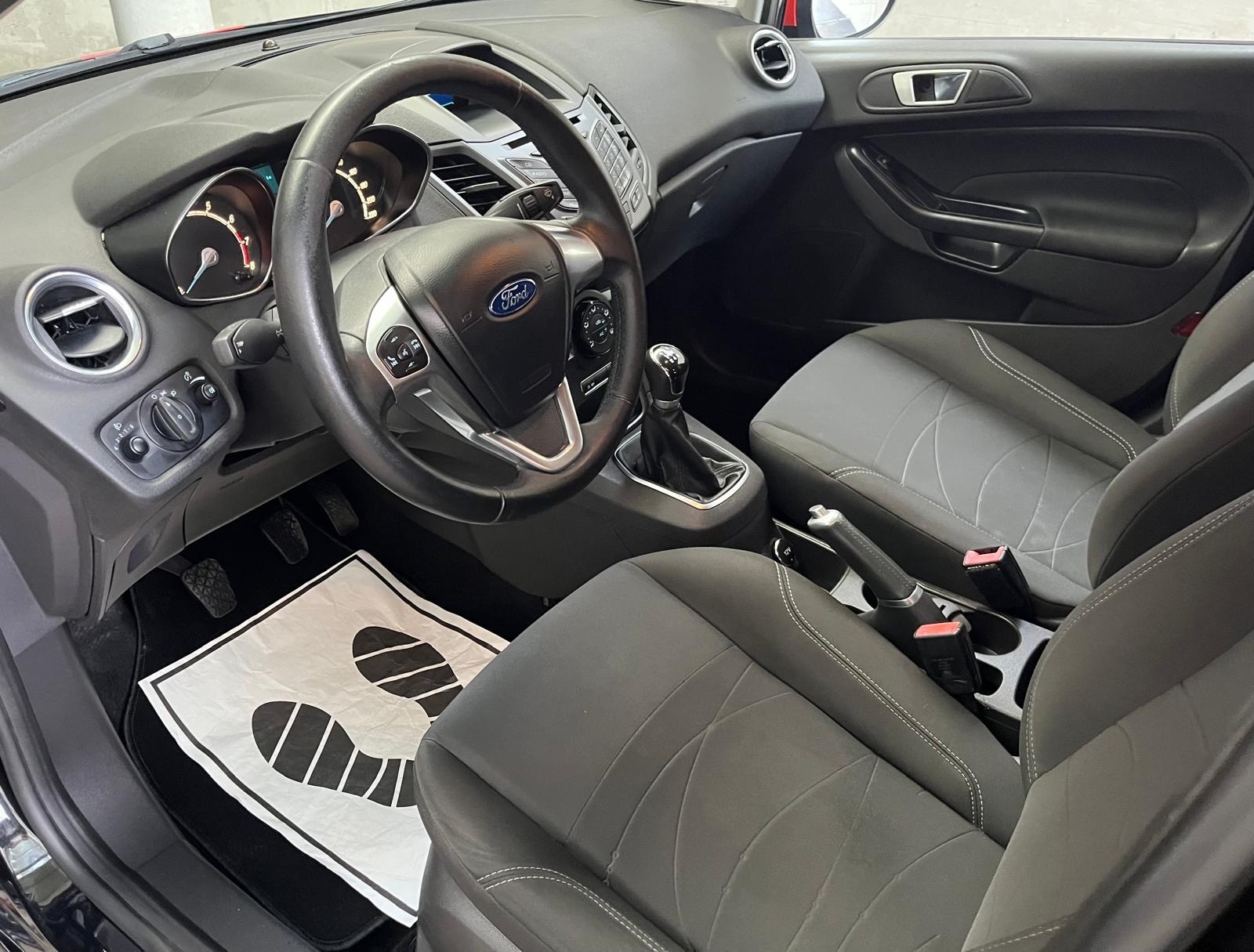 FORD Fiesta 1.0 Titanium-image-9