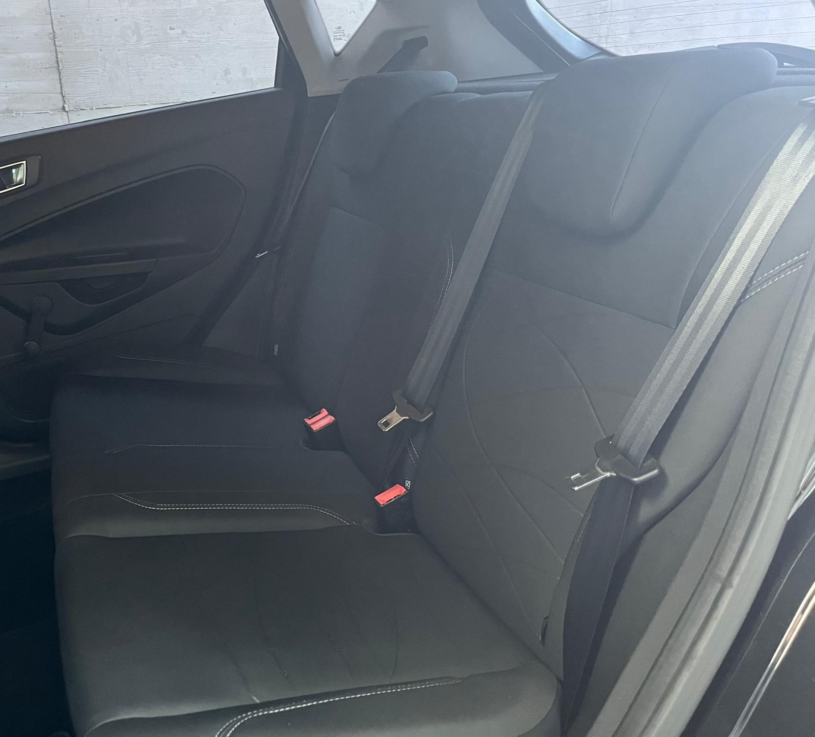 FORD Fiesta 1.0 Titanium-image-13