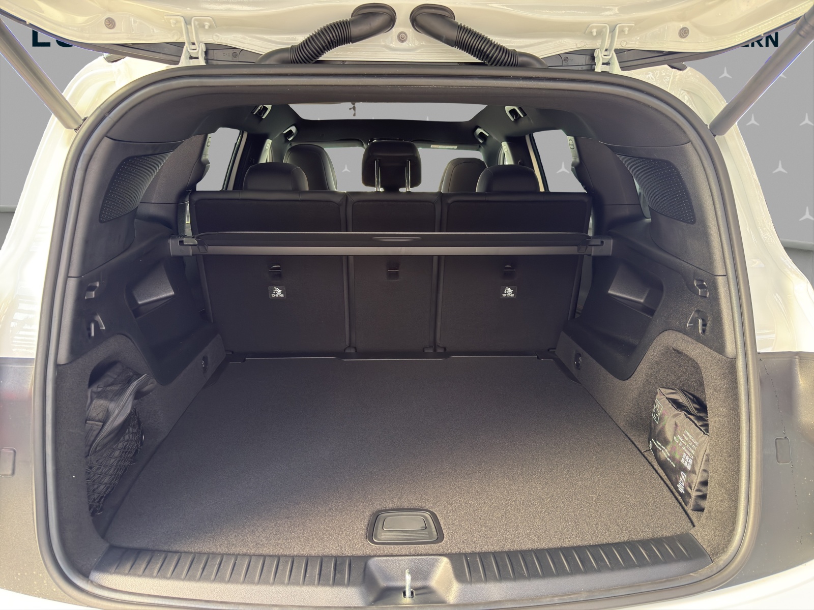 MERCEDES-BENZ GLB 220 4Matic 8G-Tronic-image-14