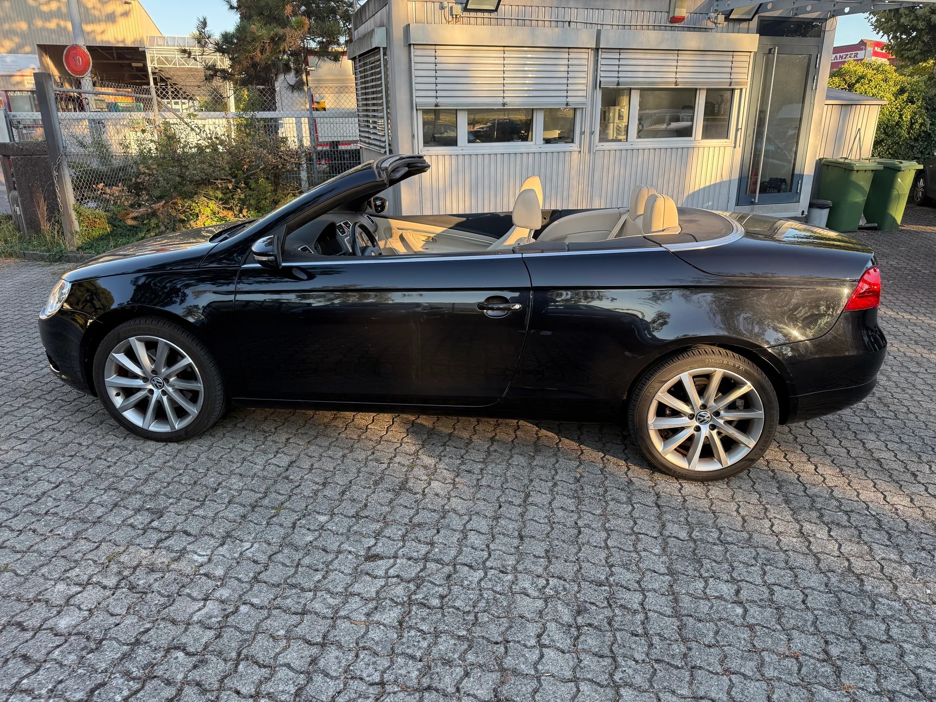 VW Eos 2.0 TDI DSG-image-7
