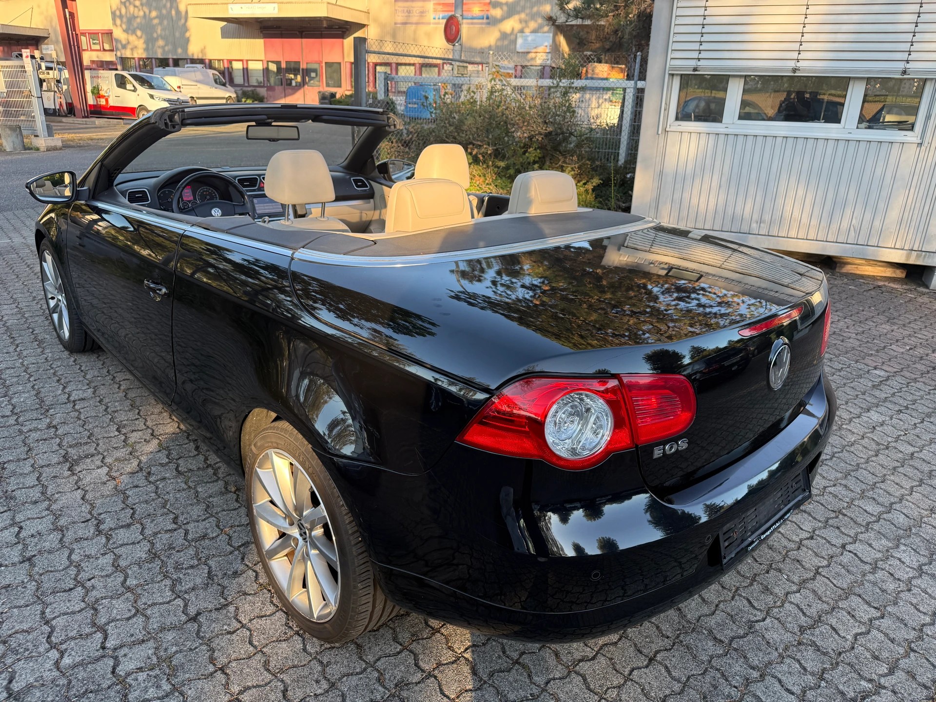 VW Eos 2.0 TDI DSG-image-6