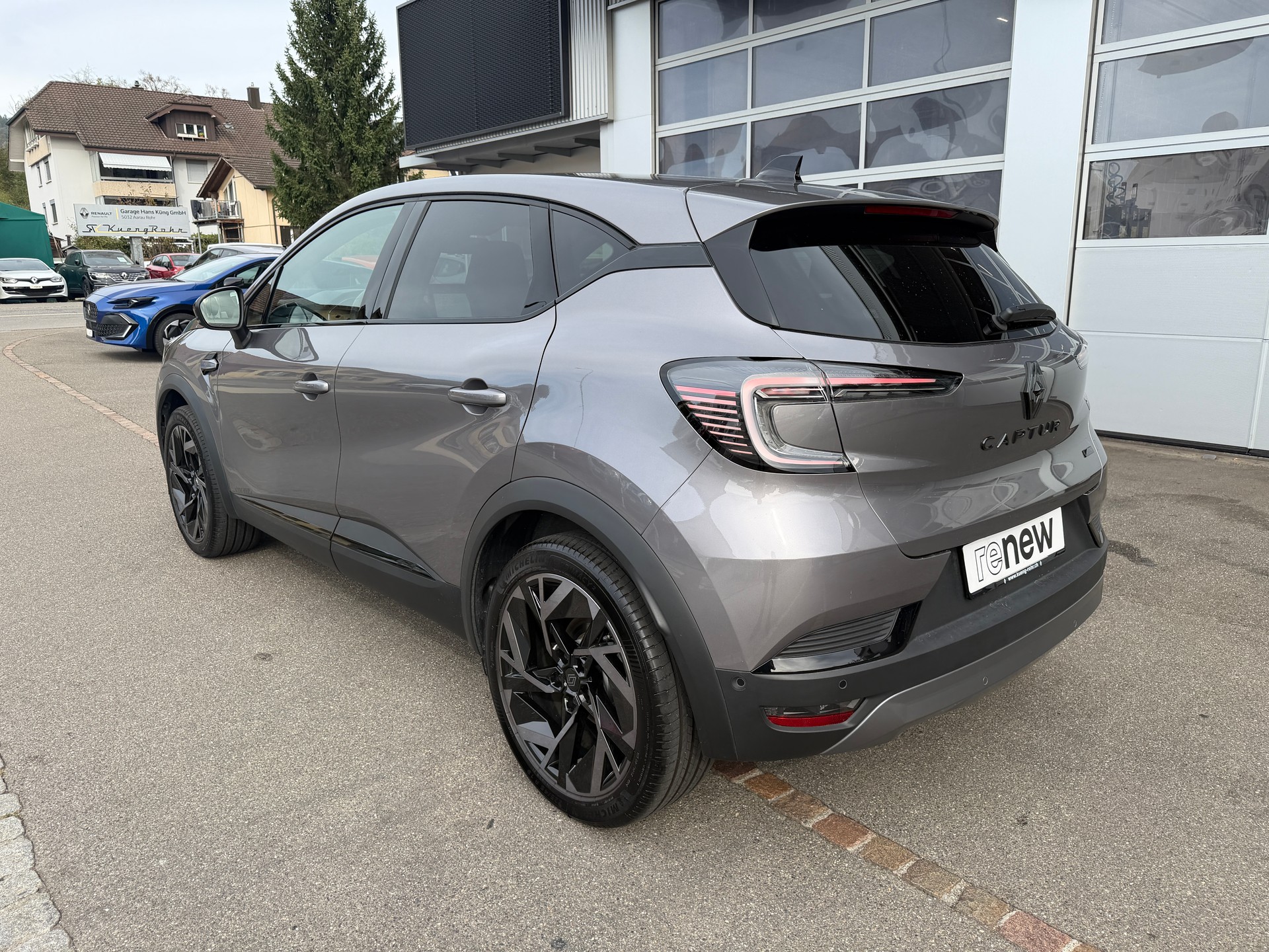 RENAULT Captur 1.6 E-Tech esprit Alpine-image-1
