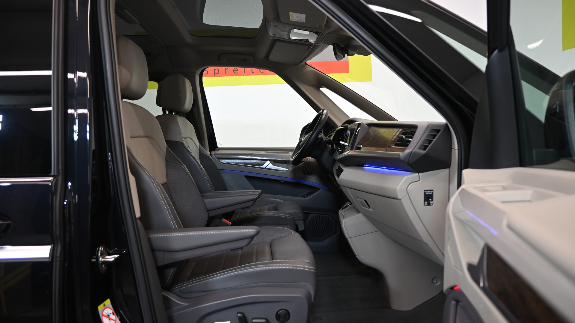 VW Multivan 1.4 eHybrid Style Liberty DSG-image-3
