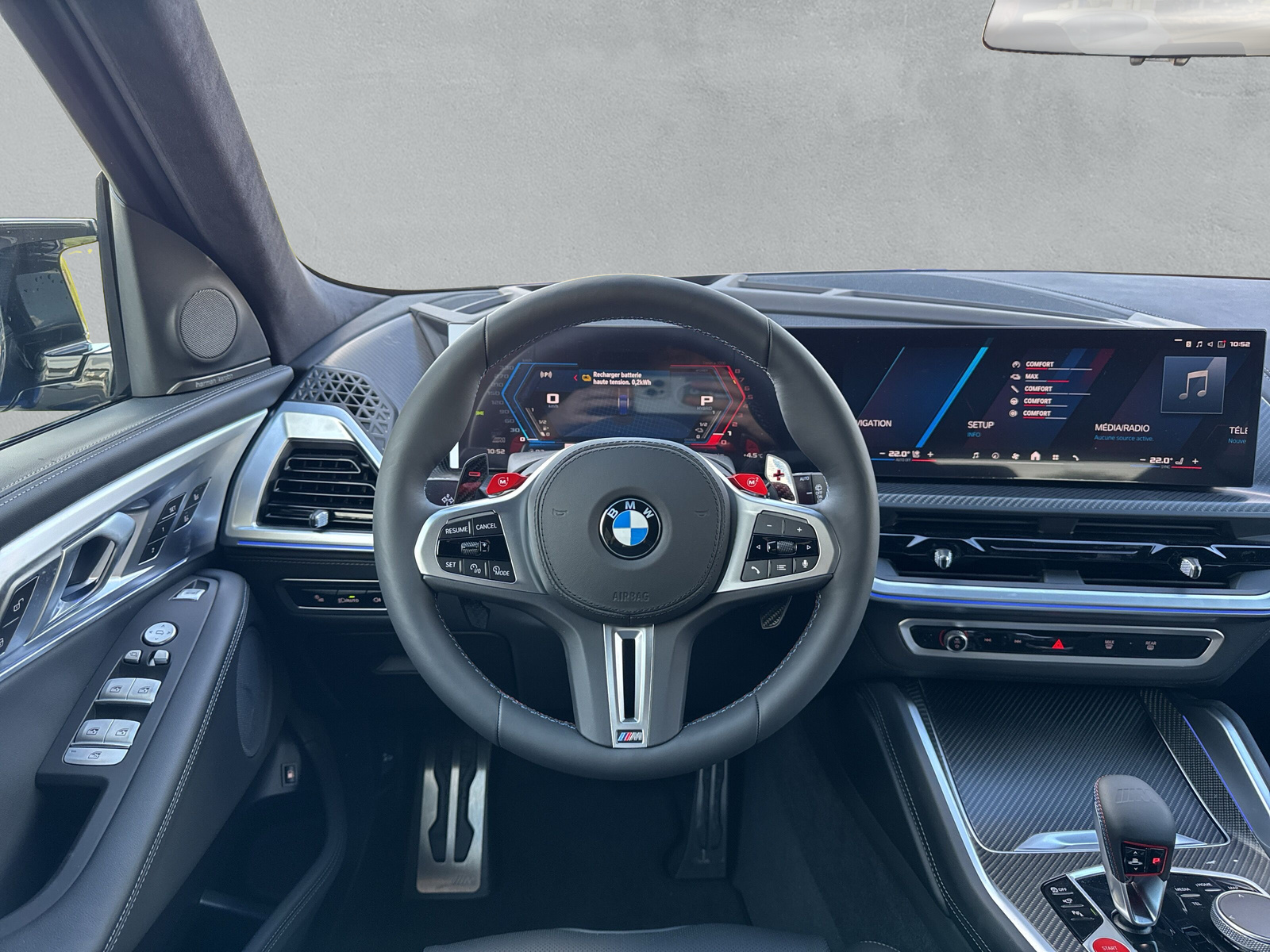 BMW XM xDrive 50e PHEV Steptronic-image-15