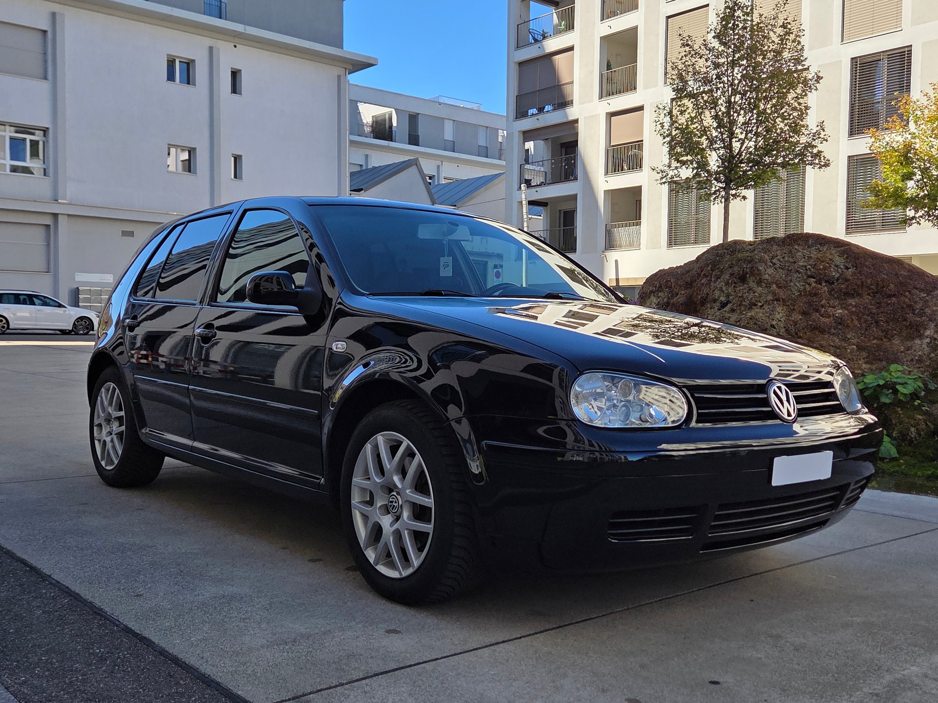 VW Golf 1.9 TDI PD Highline-image-1