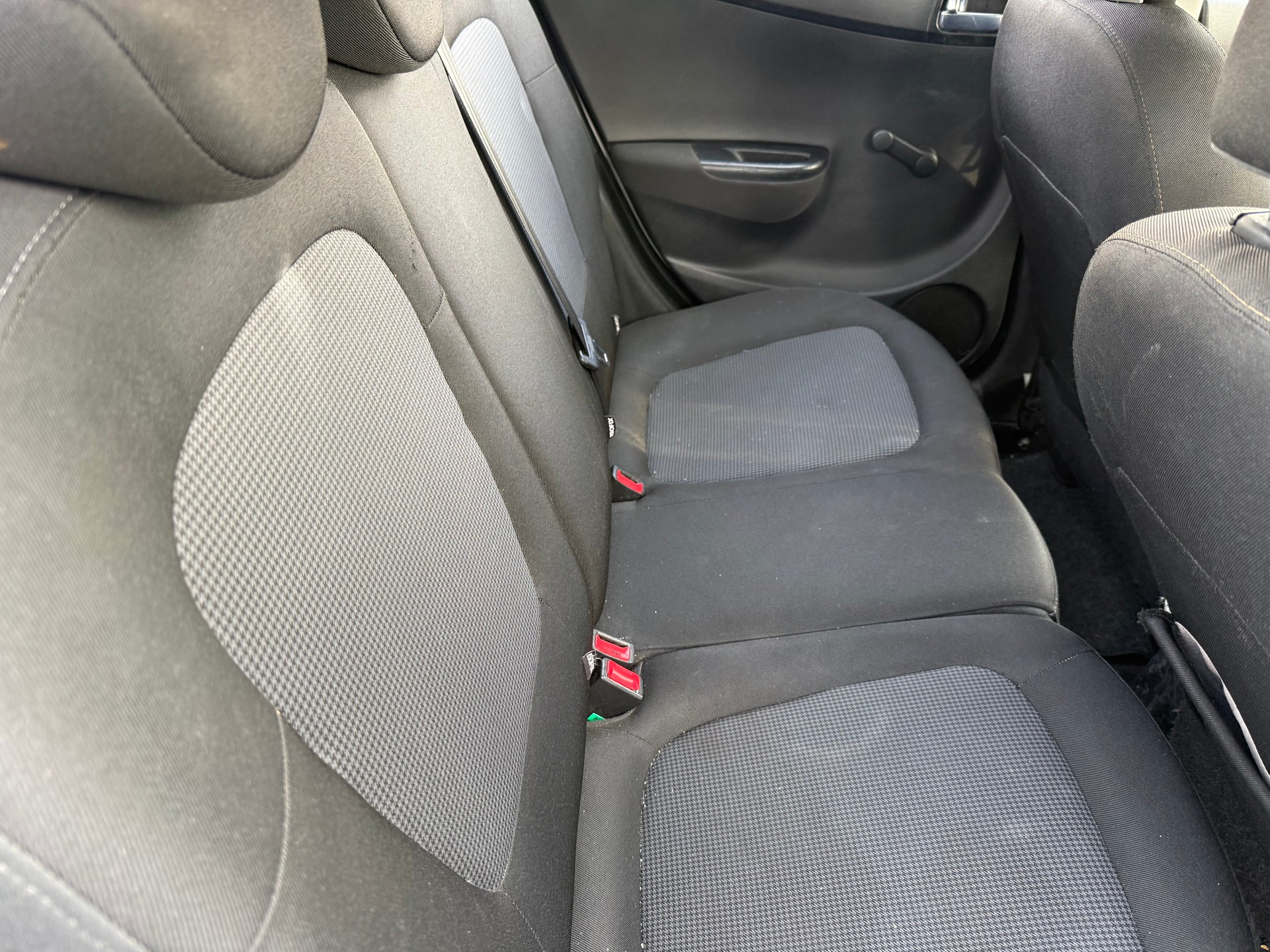 HYUNDAI i20 1.2 Pica-image-9