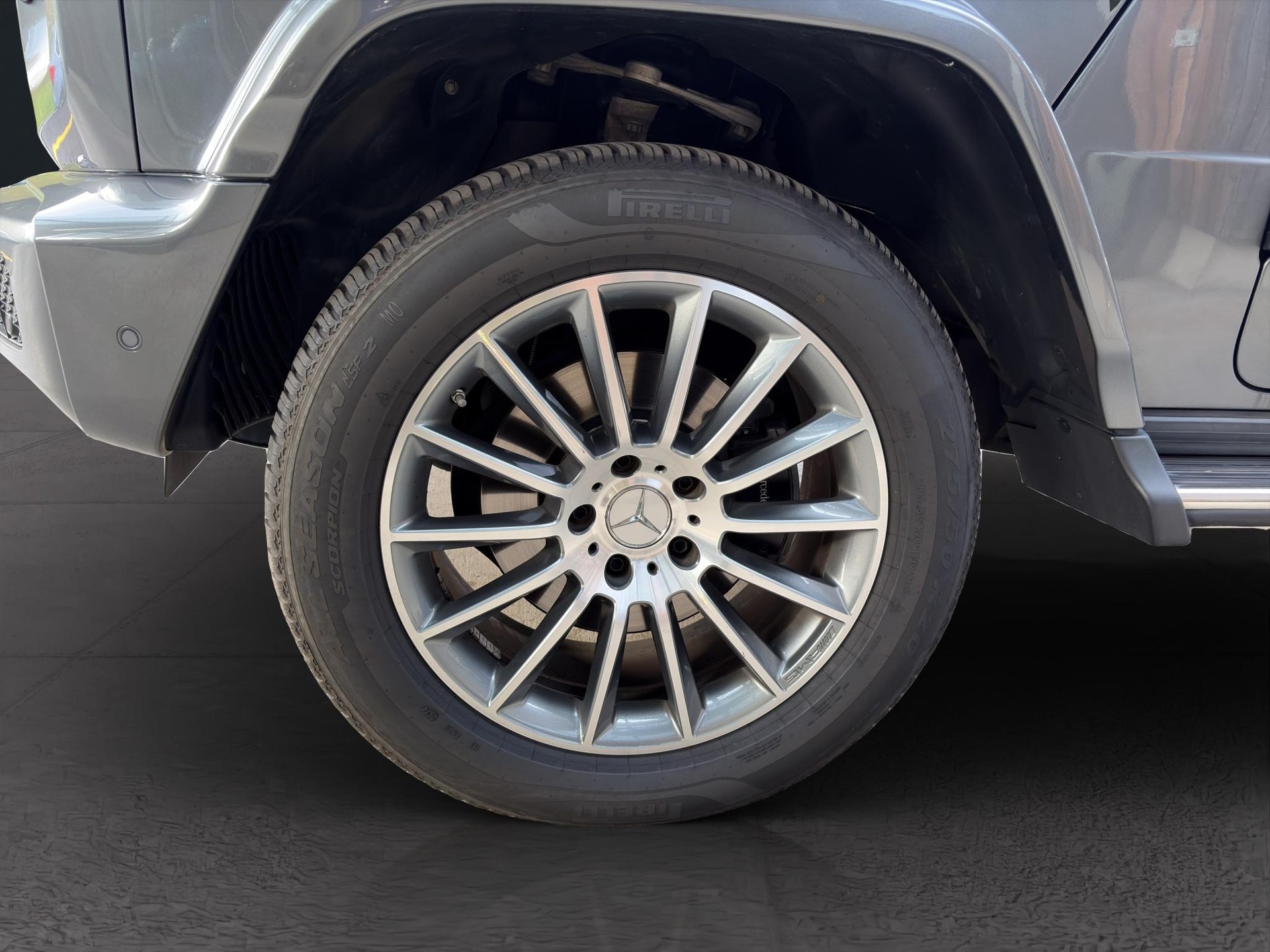MERCEDES-BENZ G-Klasse W463 G 350 d AMG Line-image-5