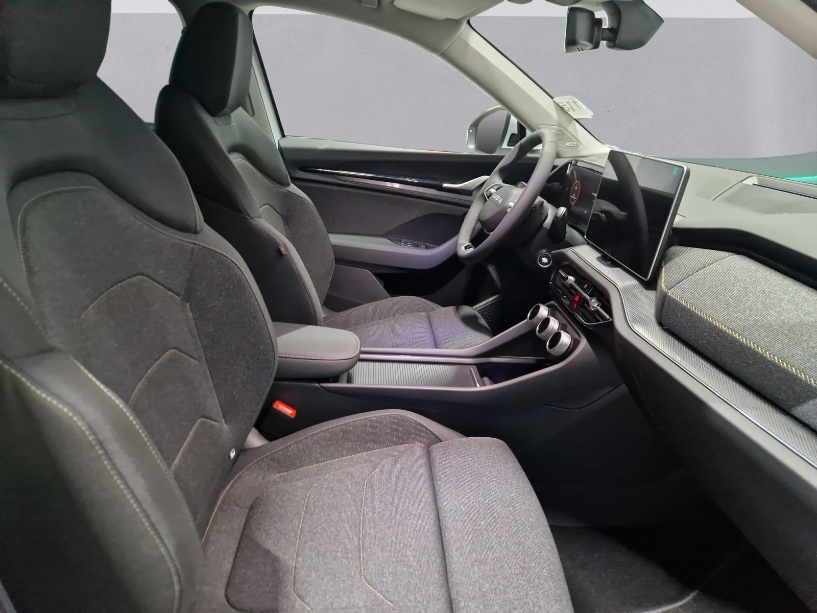 SKODA Kodiaq 2.0 TSI Dynamic 4x4-image-10