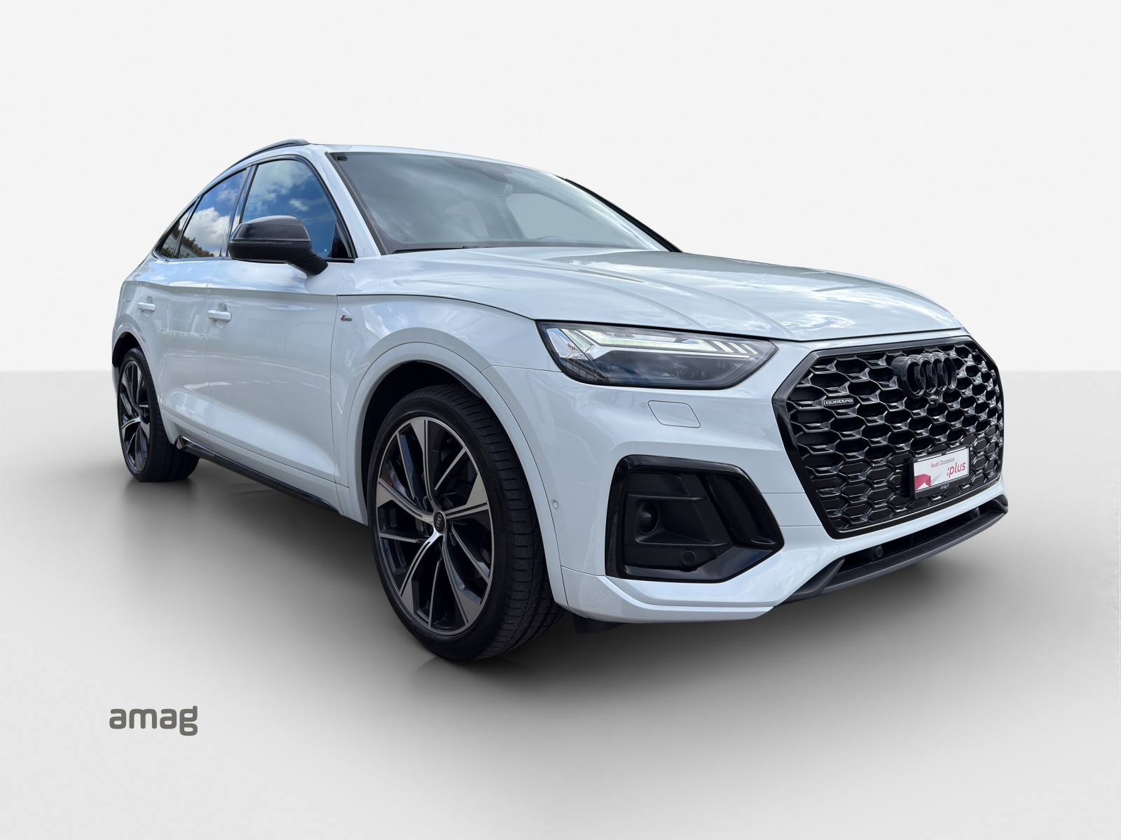 AUDI Q5 Sportback 45 TFSI Black Edition quattro S-tronic-image-5