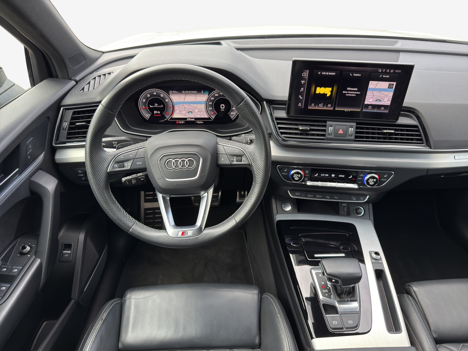 AUDI Q5 Sportback 45 TFSI Black Edition quattro S-tronic-image-8