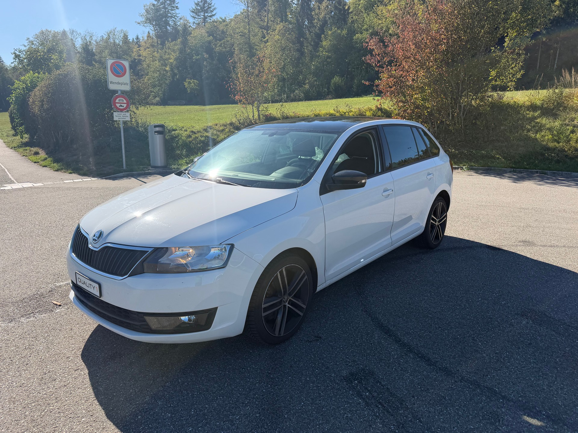 SKODA Rapid Spaceback 1.2 TSI Style-image-1