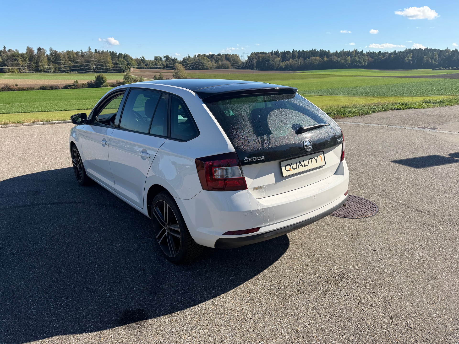 SKODA Rapid Spaceback 1.2 TSI Style-image-3