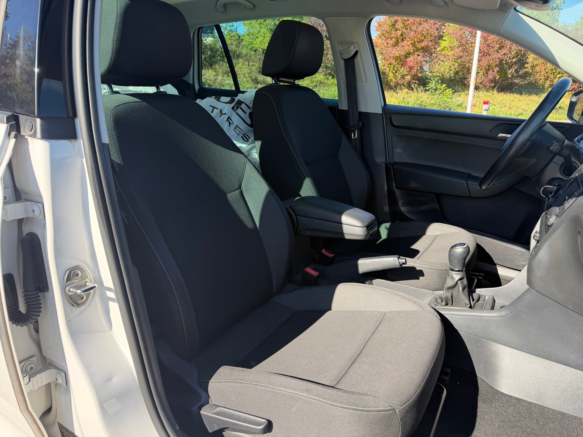 SKODA Rapid Spaceback 1.2 TSI Style-image-5