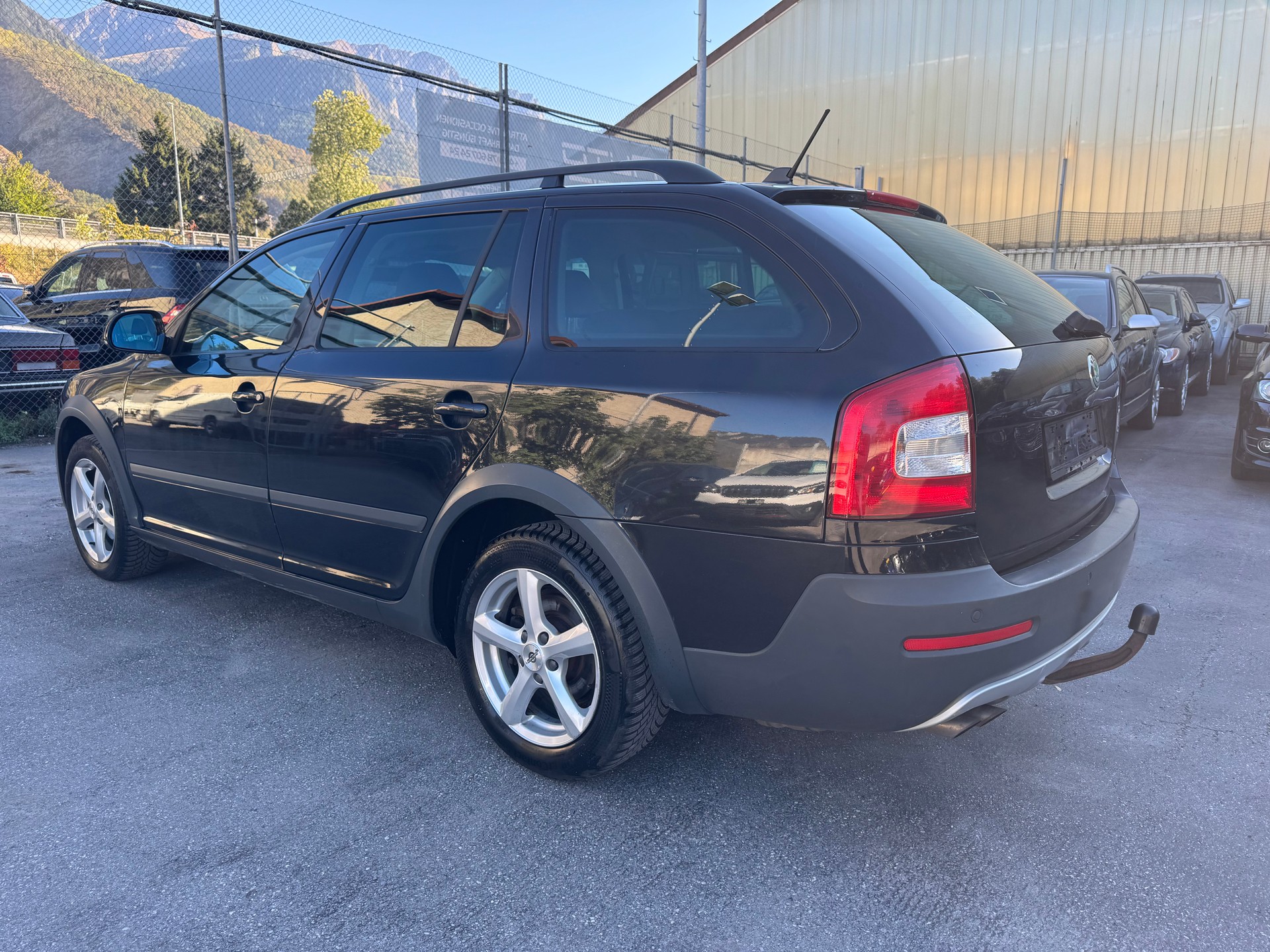 SKODA Octavia Combi 2.0 TDI Scout 4x4 DSG-image-6