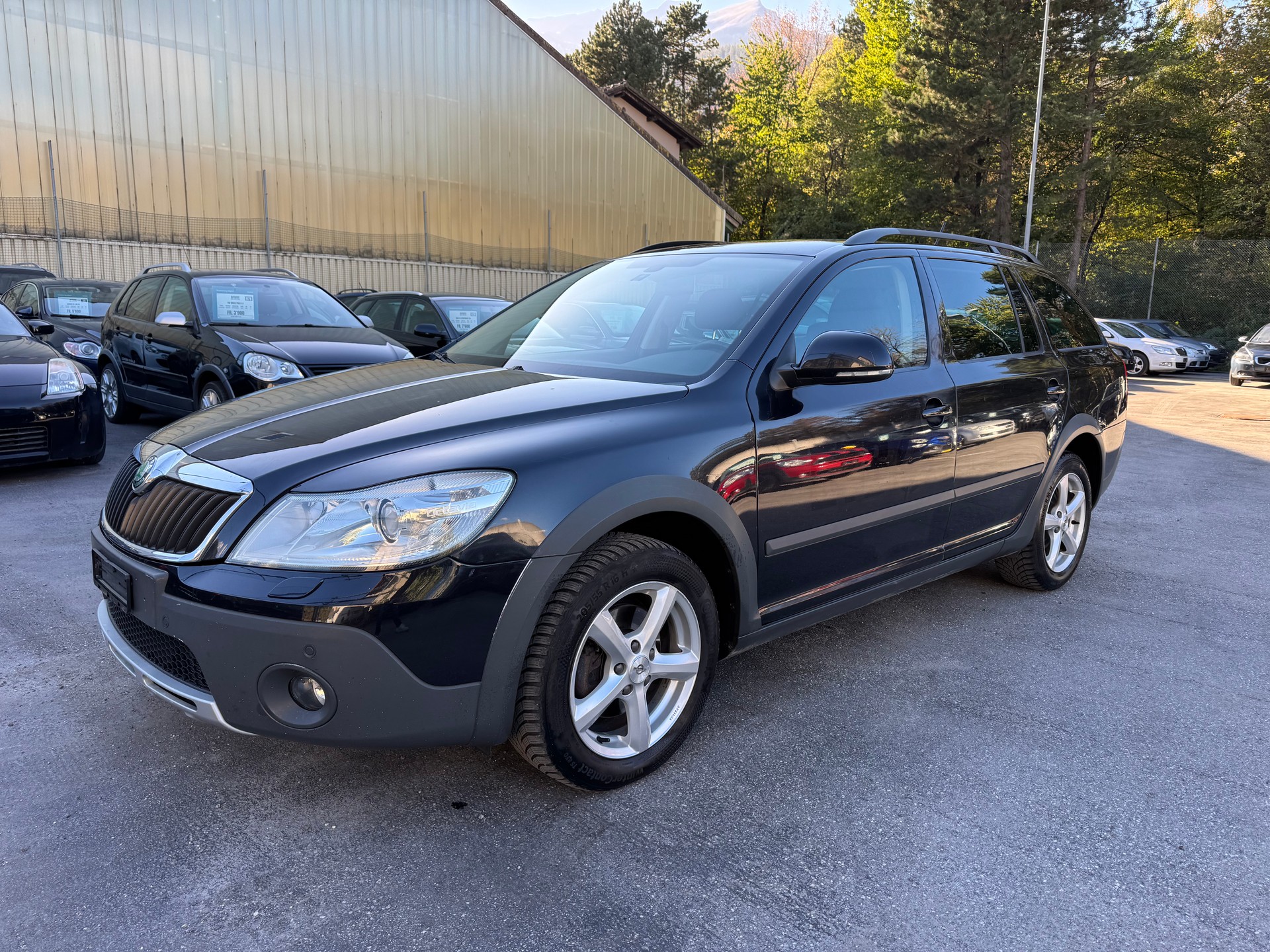 SKODA Octavia Combi 2.0 TDI Scout 4x4 DSG-image-8