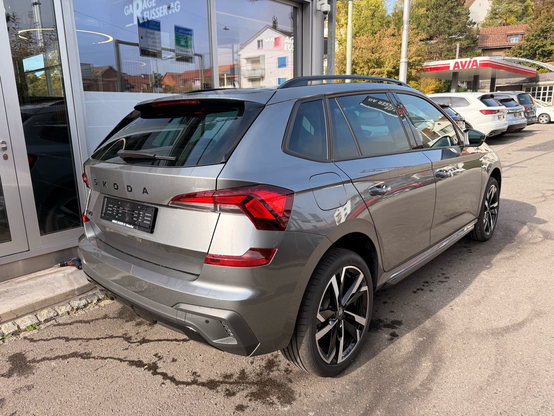 SKODA Kamiq 1.5 TSI MONTE CARLO *** ANHÄNGERKUPPLUNG & PANORAMDACH ***-image-3