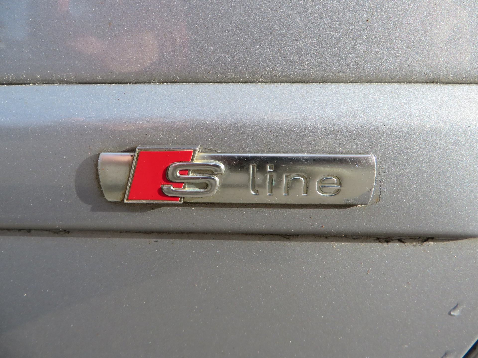 AUDI A4 3.0 V6 quattro-image-11