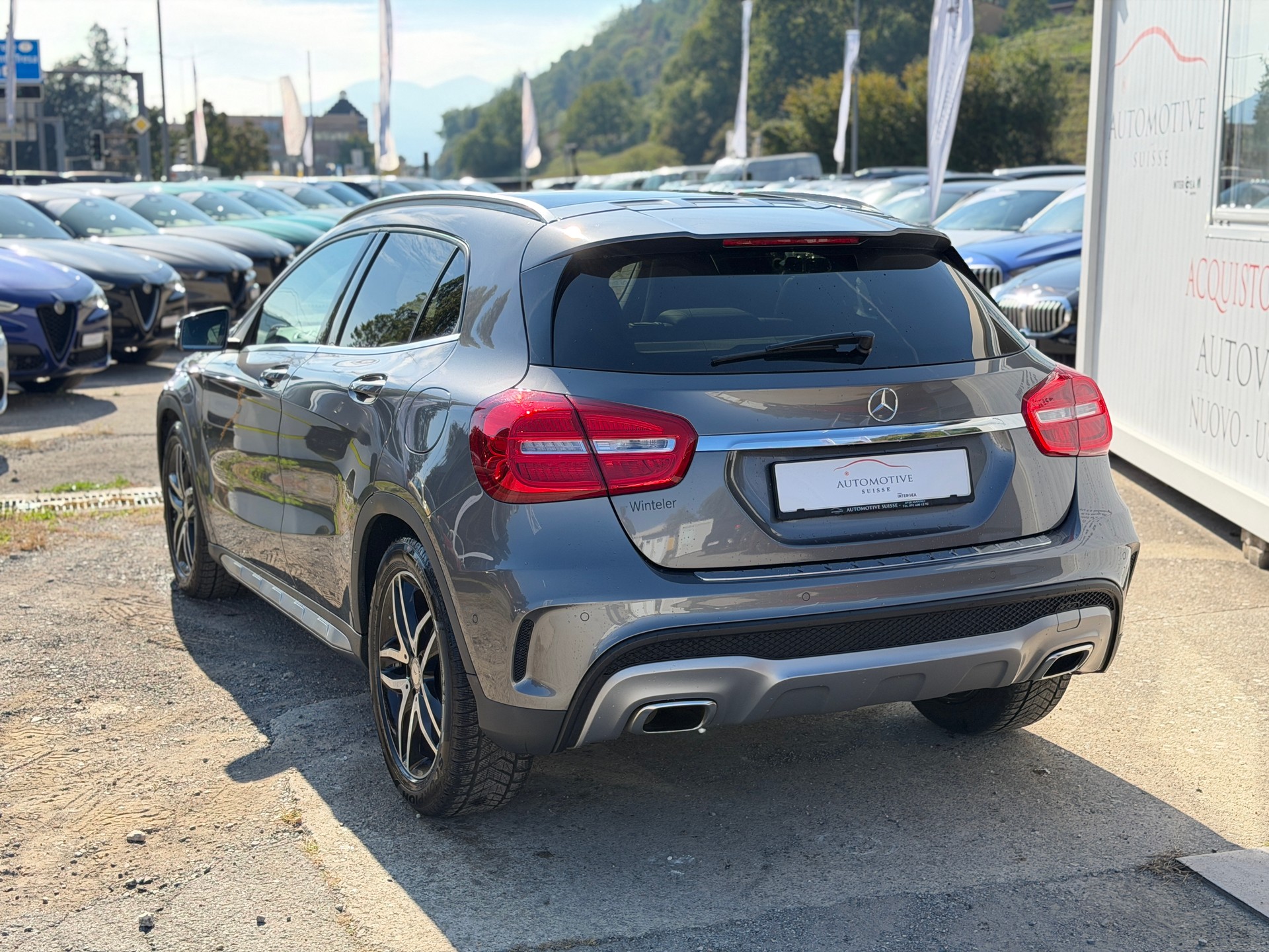 MERCEDES-BENZ GLA 250 AMG Line 4Matic 7G-DCT-image-5